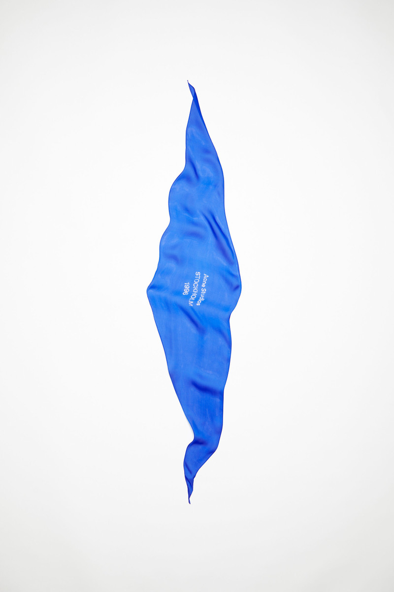 Silk scarf - Electric blue 1