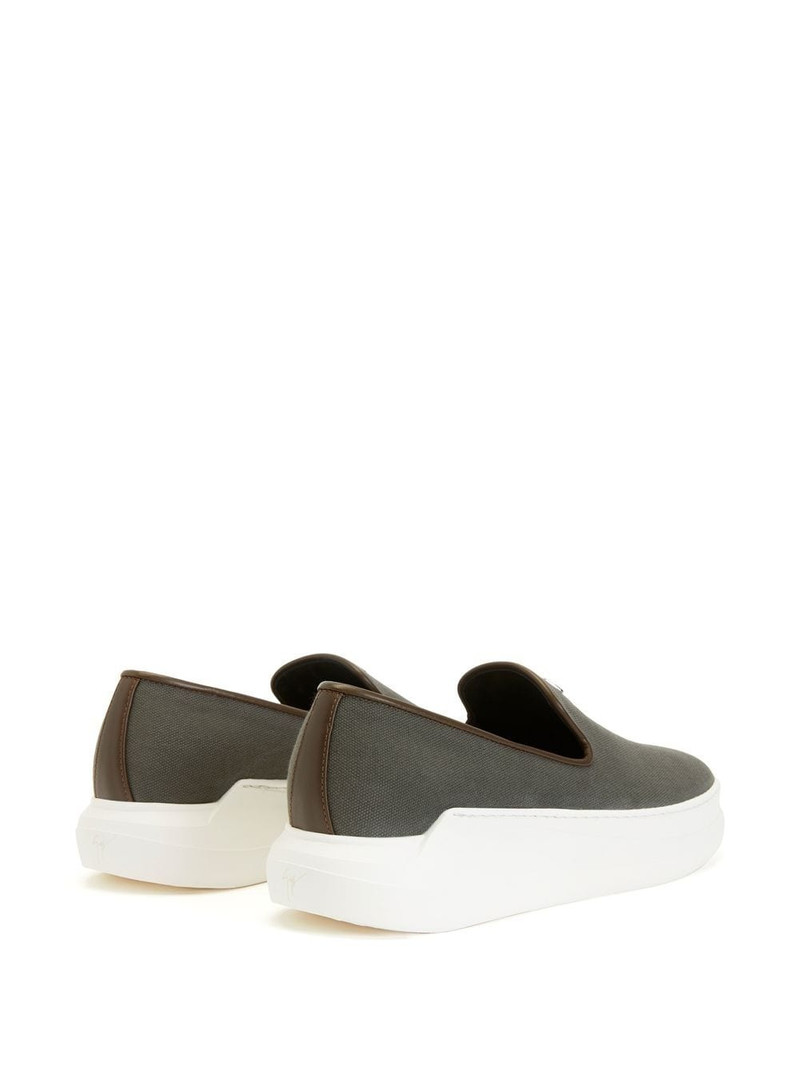 Conley logo-plaque sneakers 3