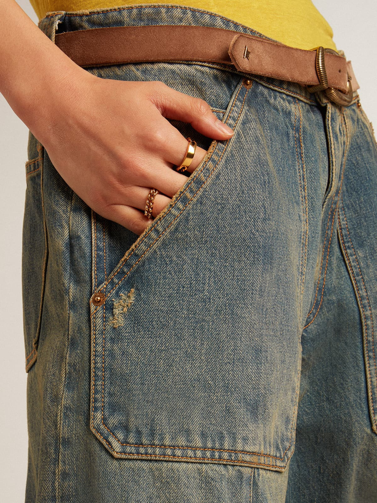 Ring in old gold color with regular links - 2