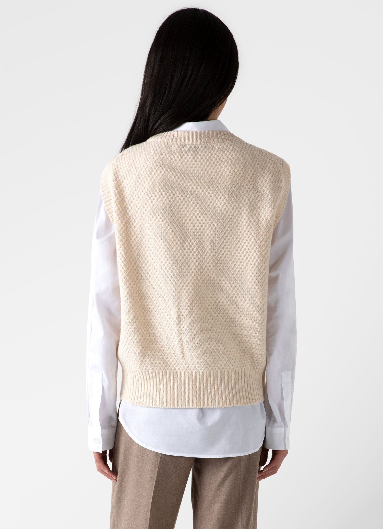 Lambswool Cable Knit Vest - 4