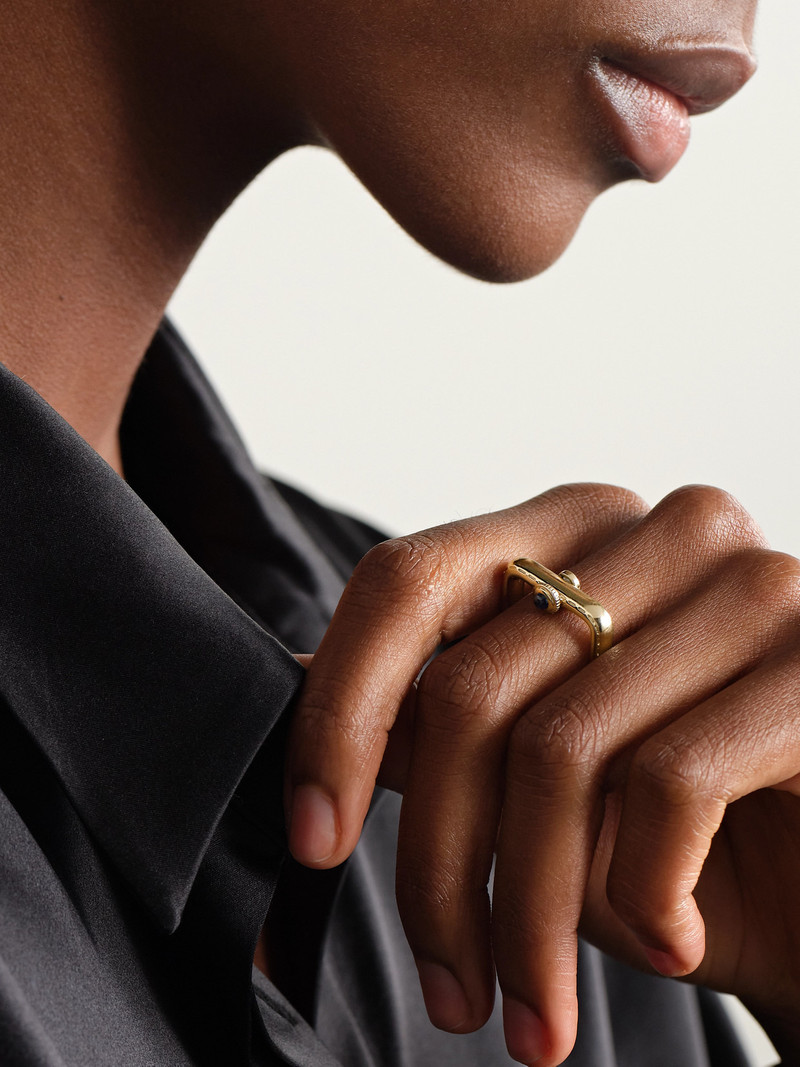 Yvonne Léon Bague Gousset 9-karat Gold, Sapphire And Diamond Ring outlook