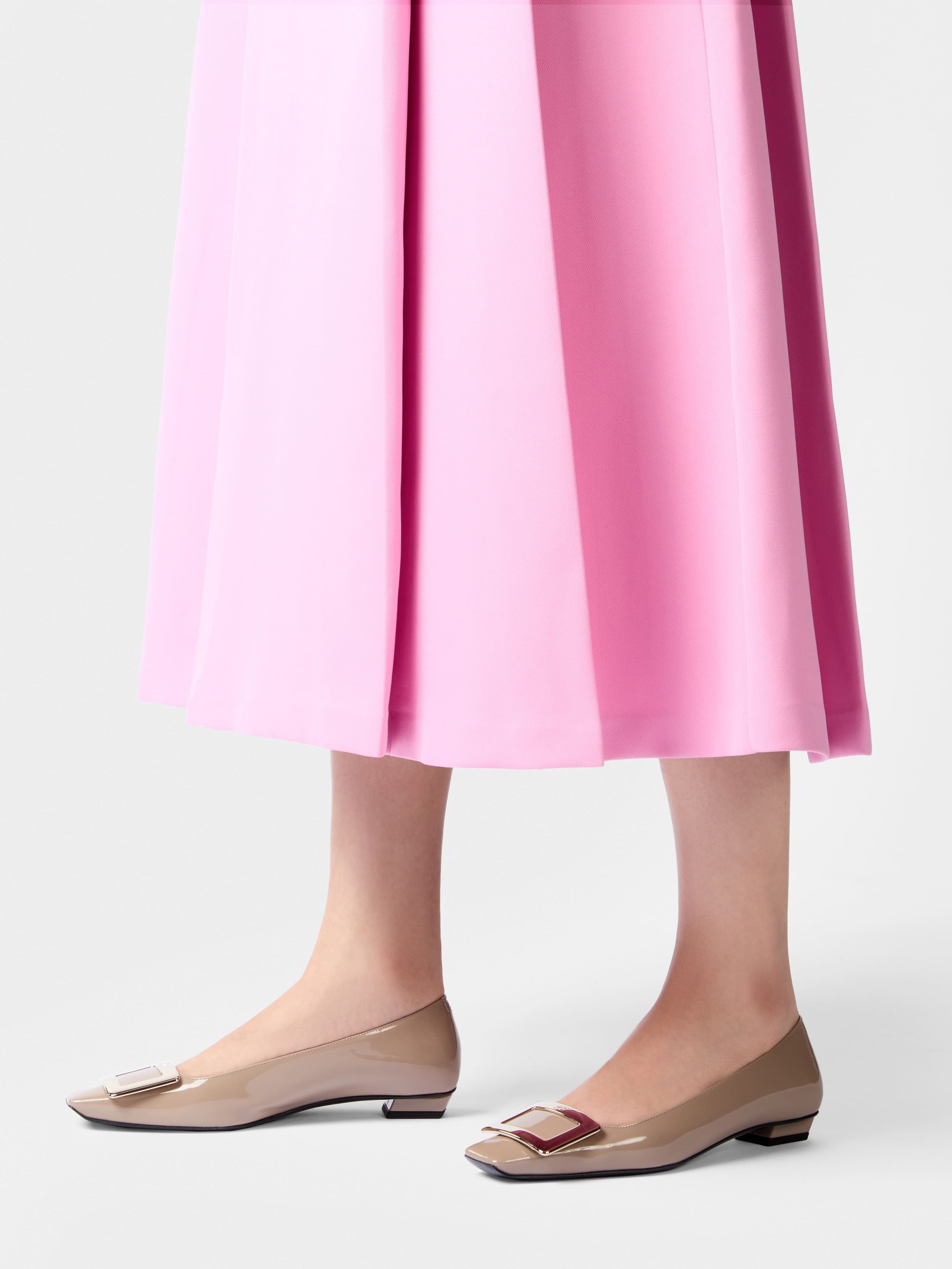 Belle Vivier Metal Buckle Ballerinas in Patent Leather - 9