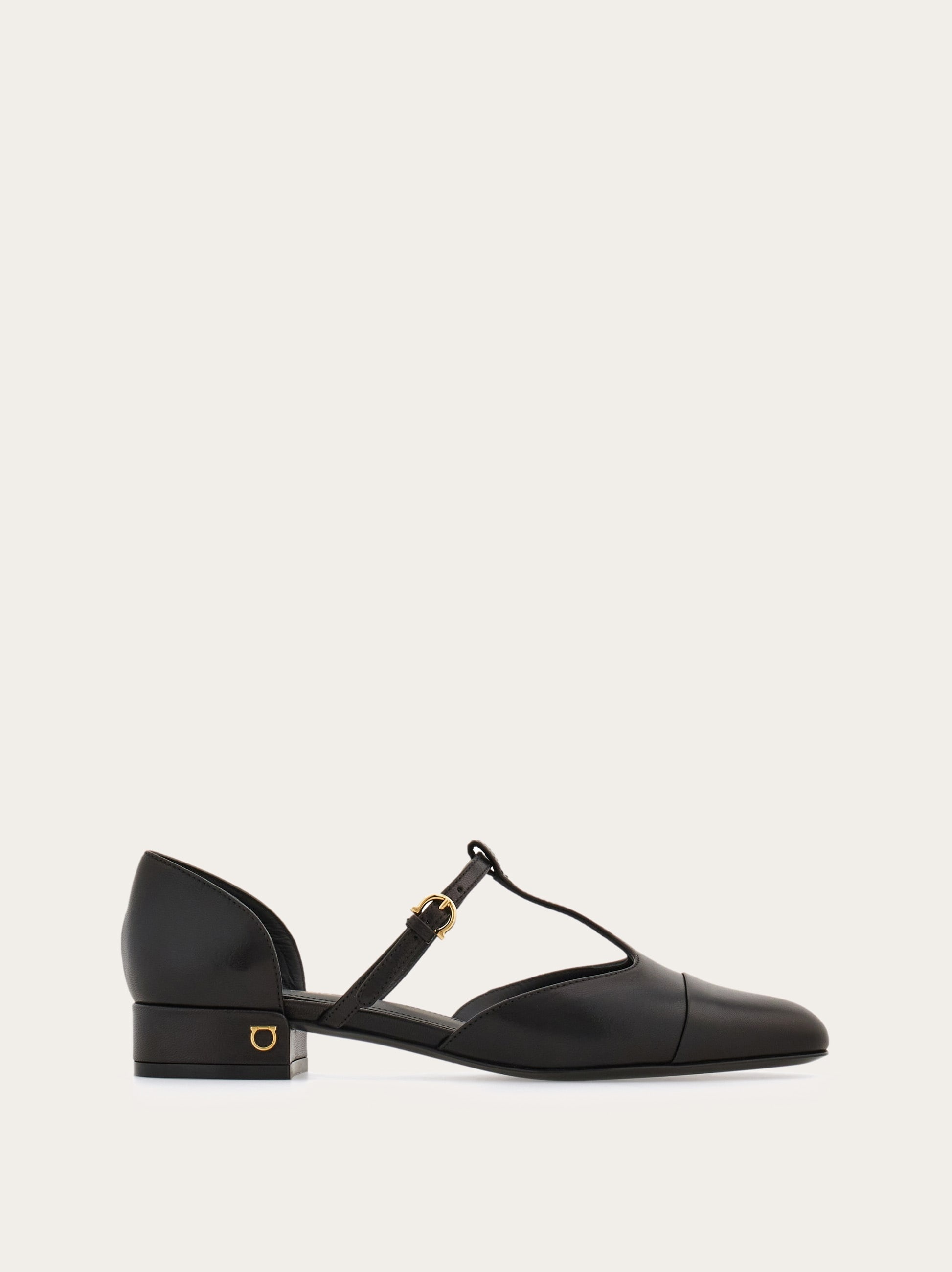 FERRAGAMO T-strap ballet shoe | REVERSIBLE