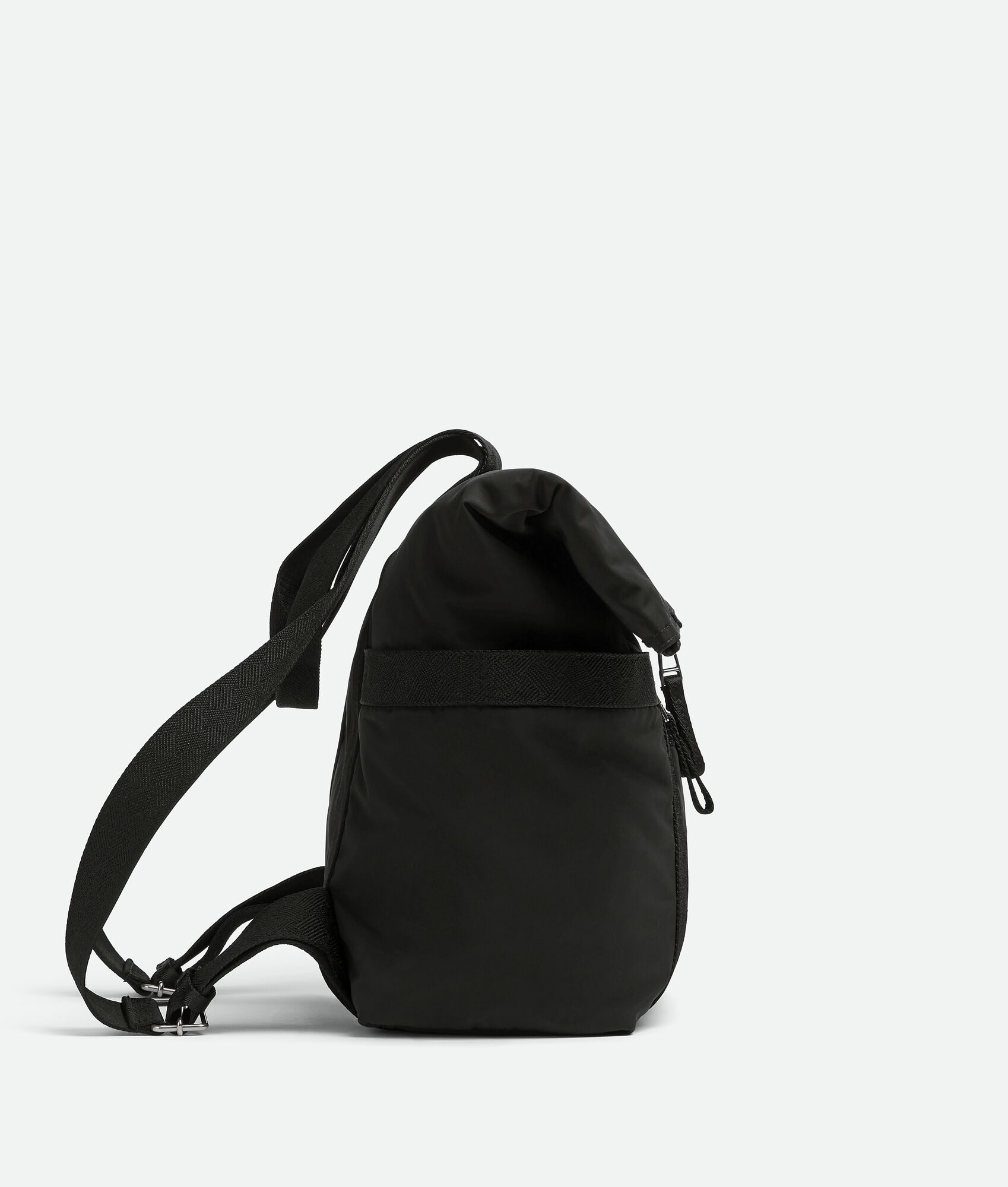 small voyager  backpack - 2