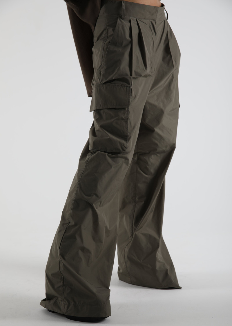 Koa Cargo Pants - Khaki 6