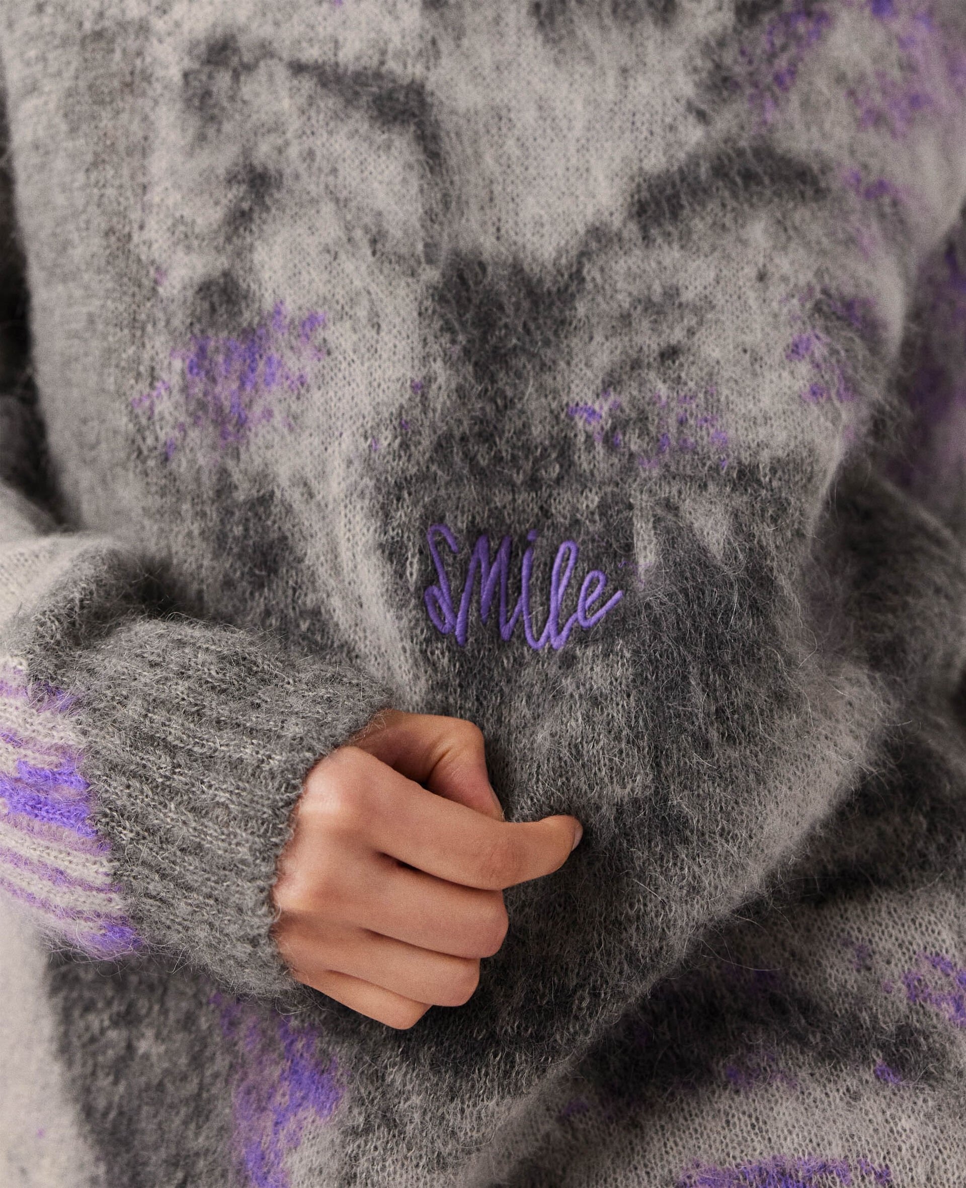 Kitten Graphic Knit Sweater - 4