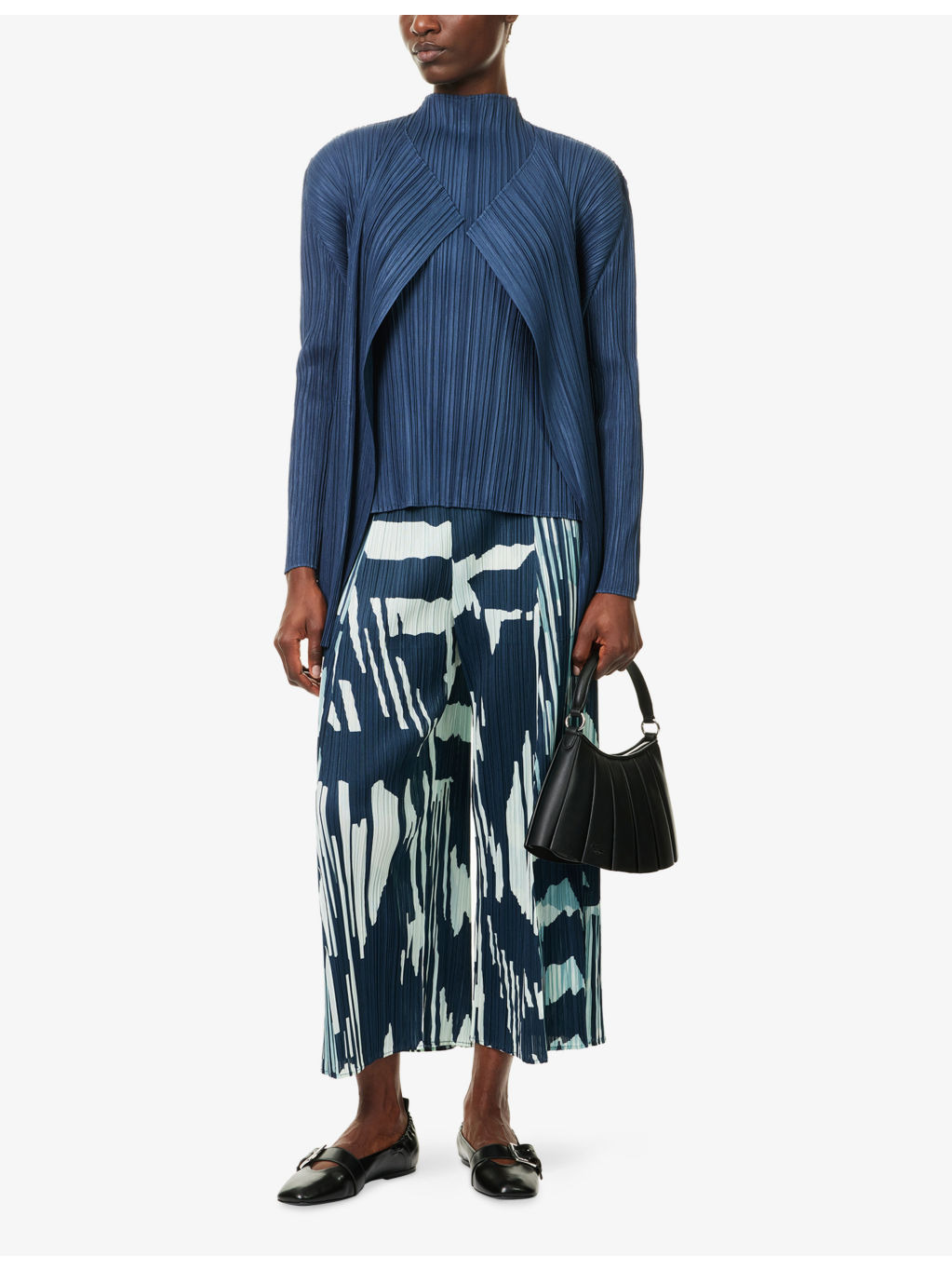 Mellow Pleats Knit Cardigan - 2