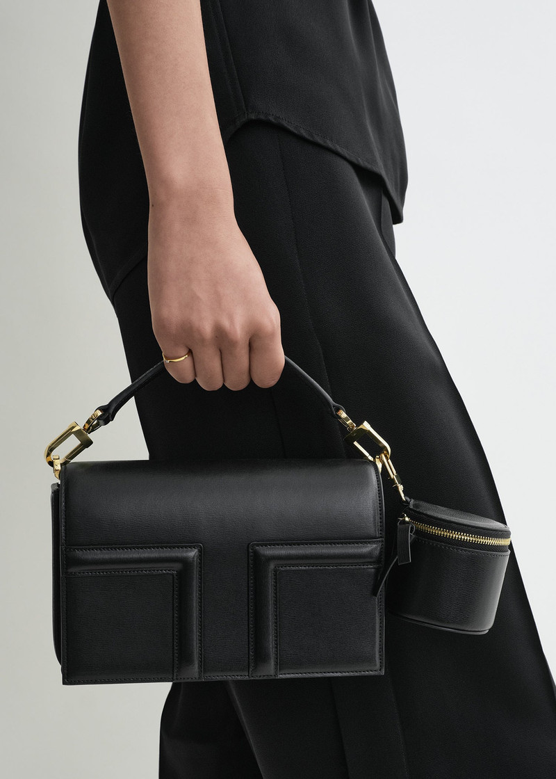 TOTEME Leather jewelry box black outlook