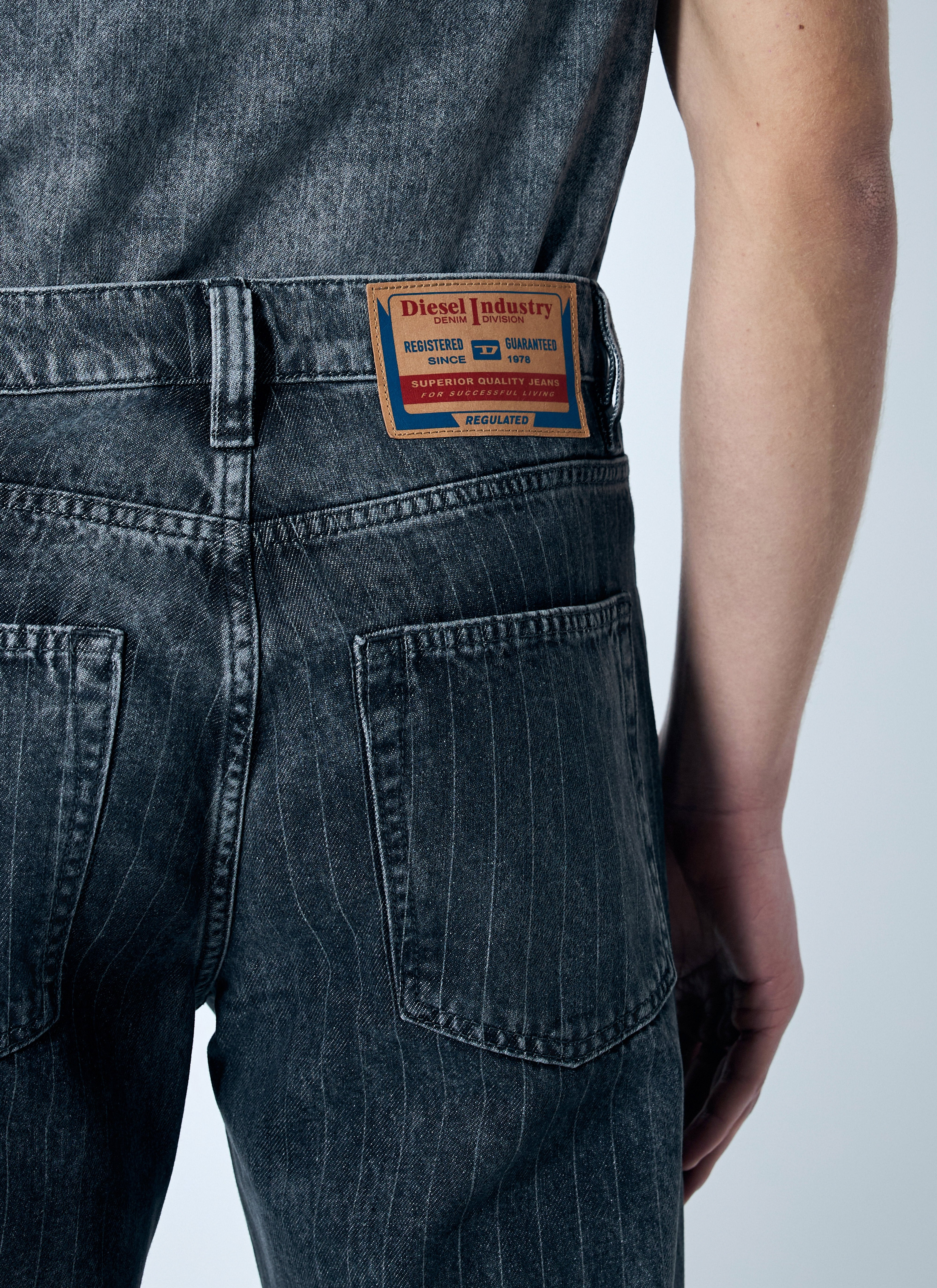 Diesel Men 2010 D-Macs Jeans - 6