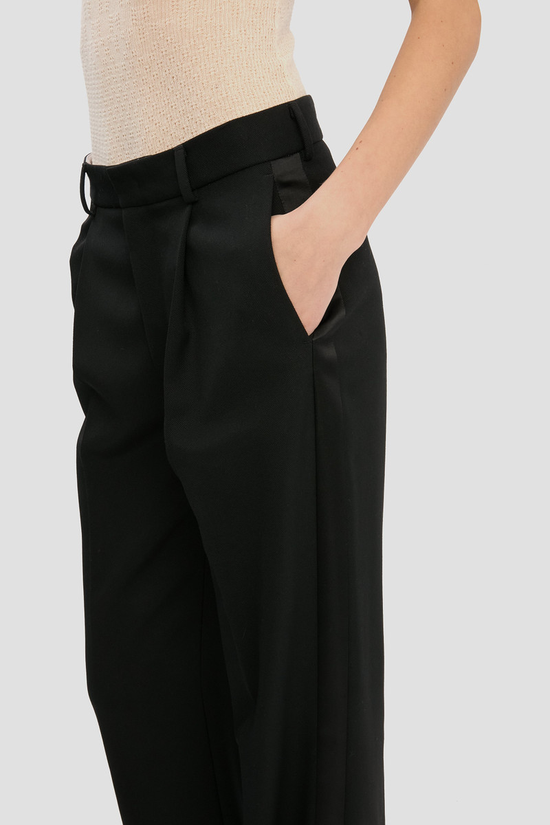 Tailored Straight Leg Trouser In Black 4