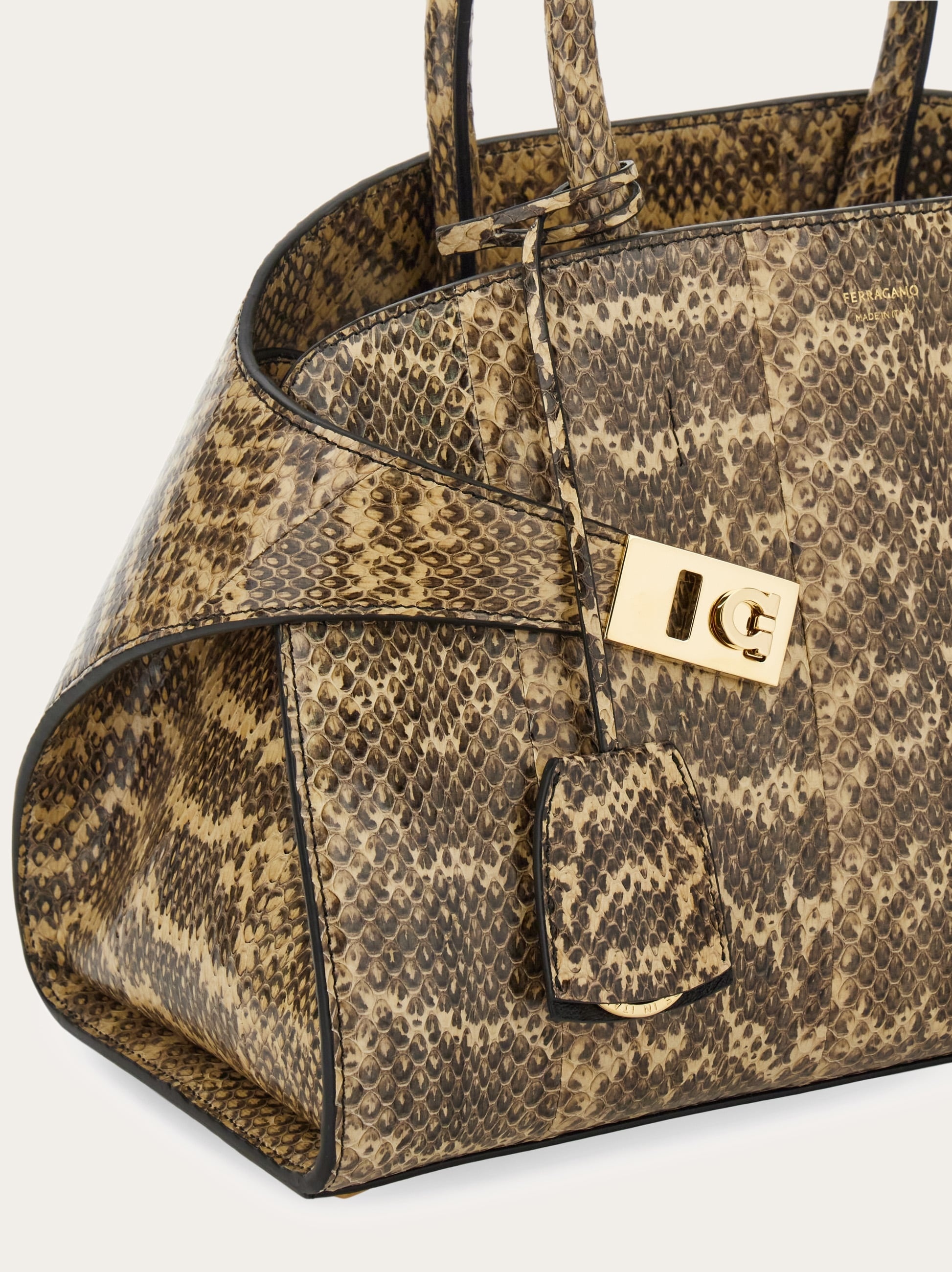 Hug handbag (M) - 7
