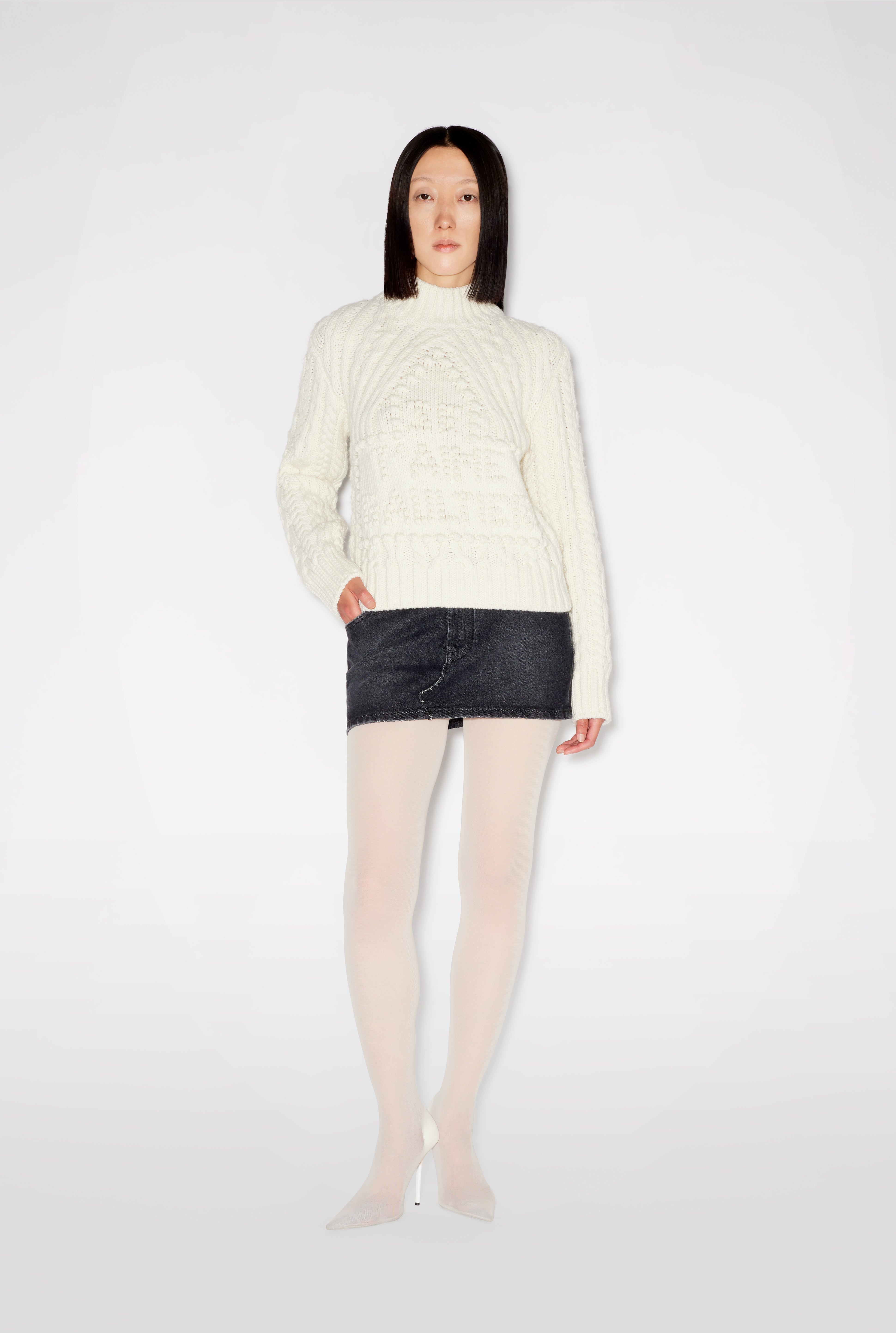 THE JE T’AIME SWEATER - 2