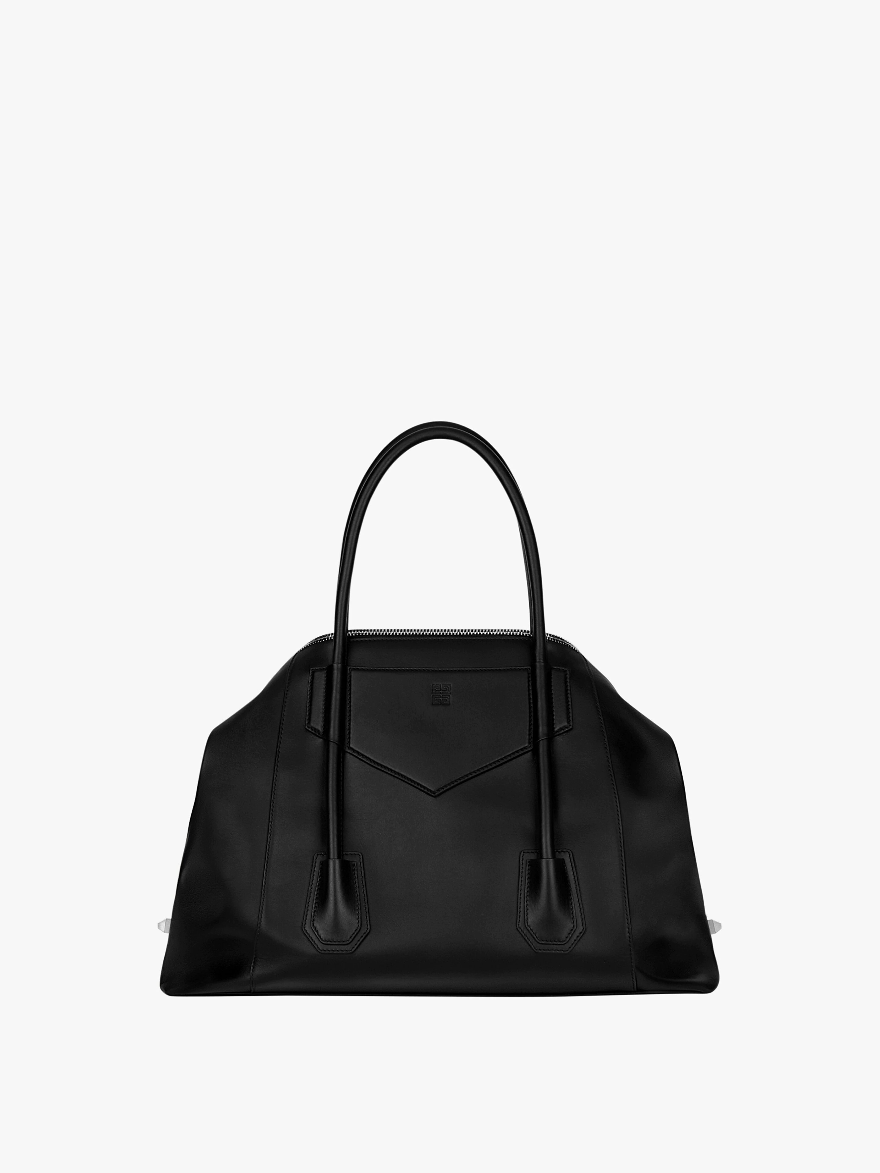 MEDIUM ANTIGONA LOCK BAG IN LEATHER WITH STUDS - 4