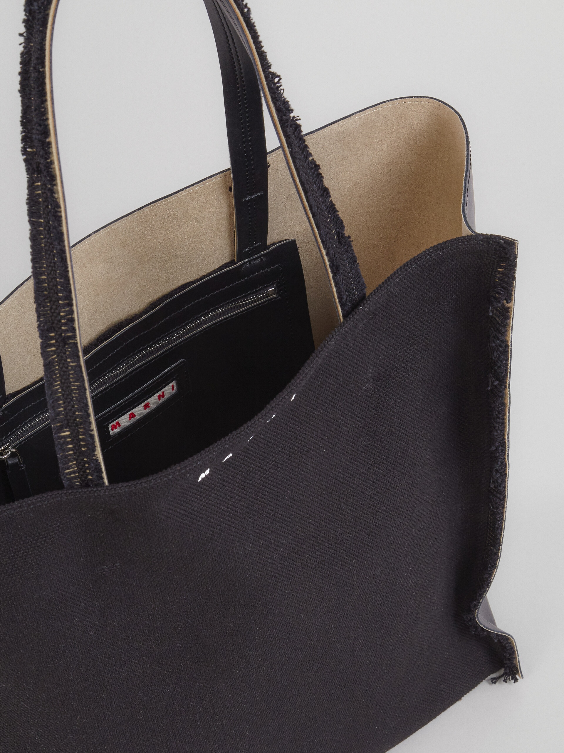 MUSEO SOFT LARGE BAG IN BLACK LEATHER AND CANVAS - 4