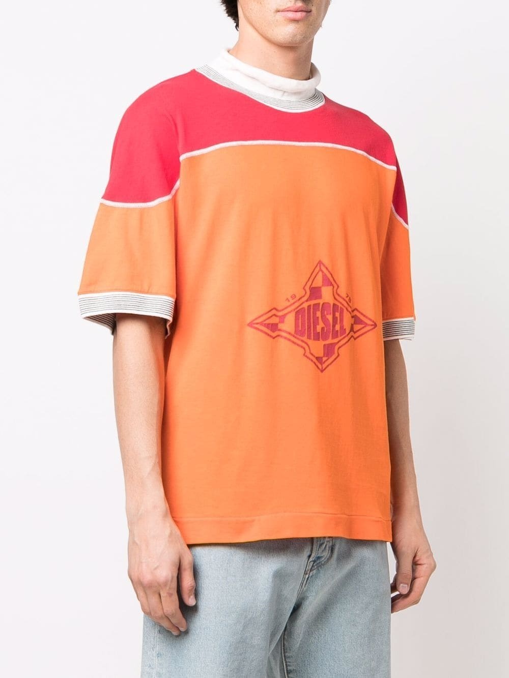 logo-print panelled T-shirt - 3