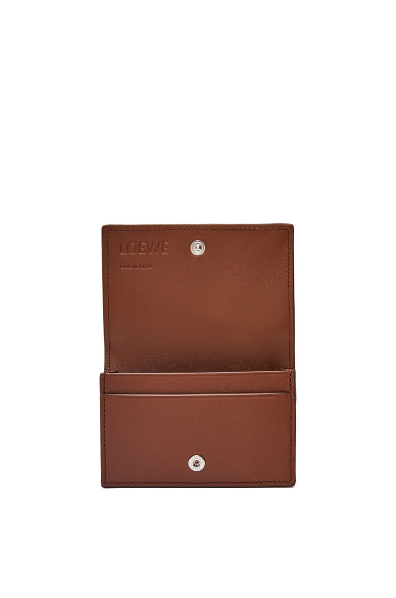 Loewe Puzzle business cardholder in classic calfskin outlook