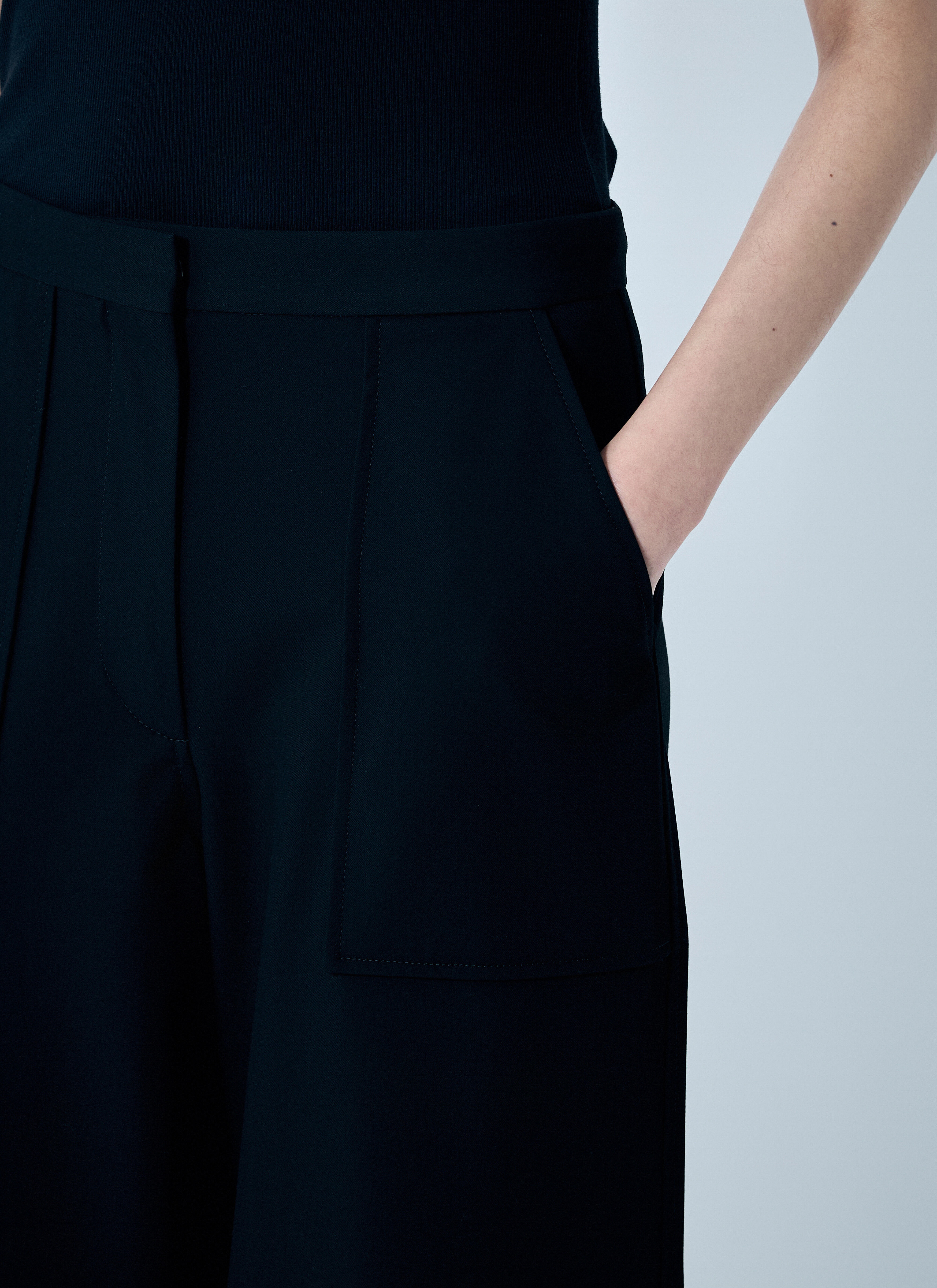 Solid Twill Suiting Cargo Pants - 5