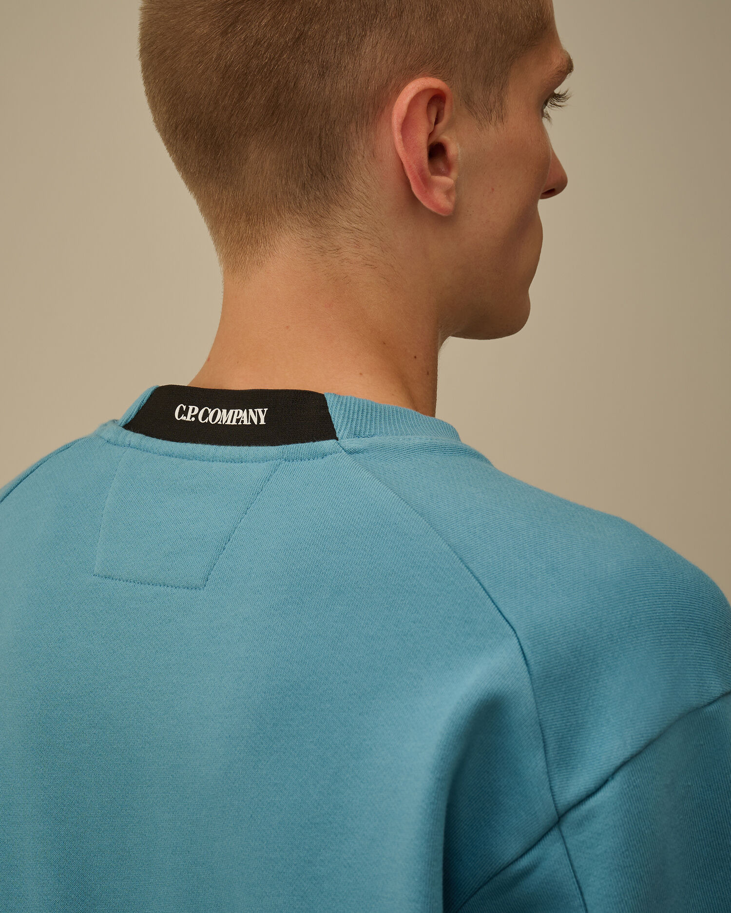 Diagonal Raised Fleece Crewneck Lens Sweatshirt - 6