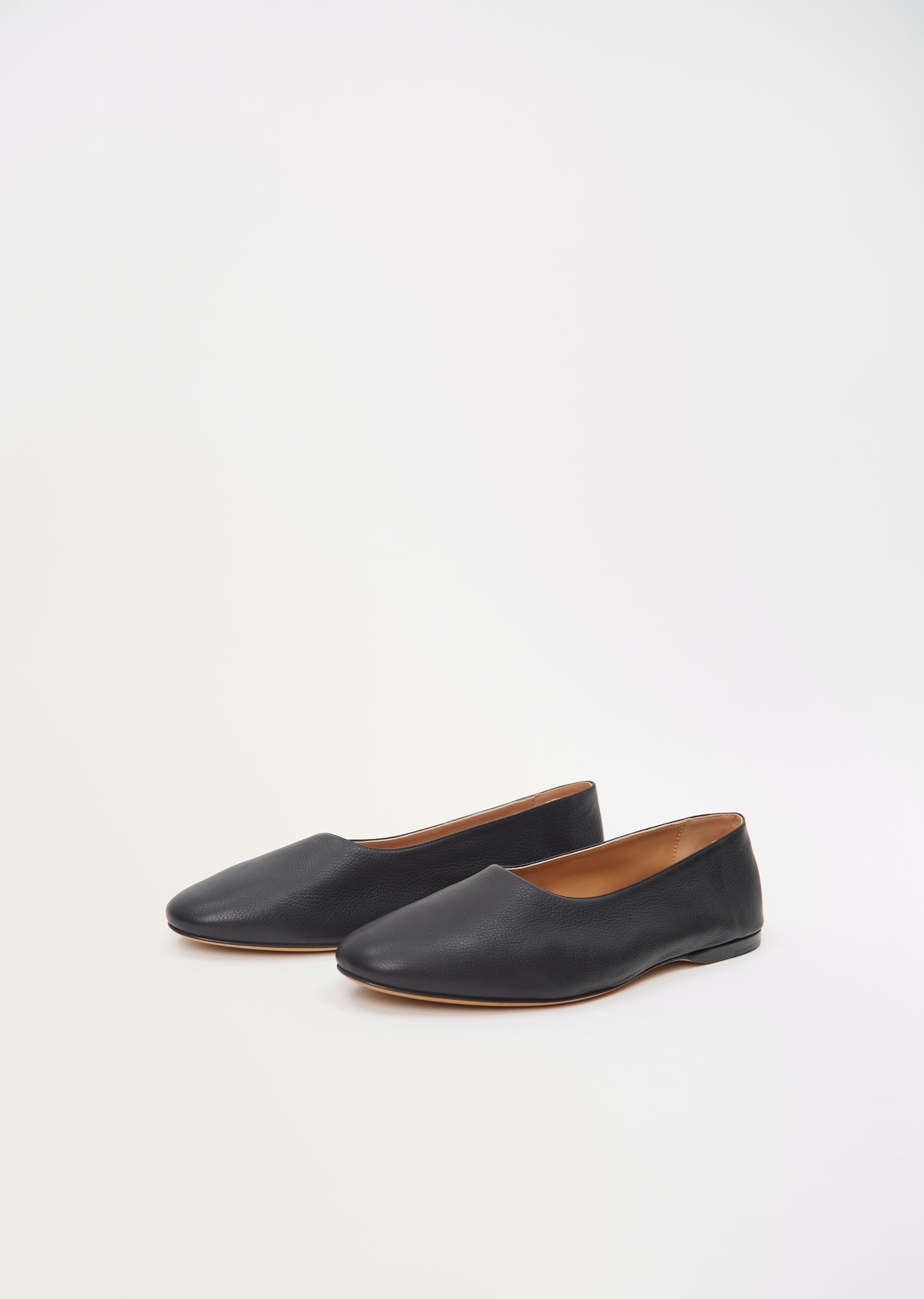 Awar Flat — Black - 2