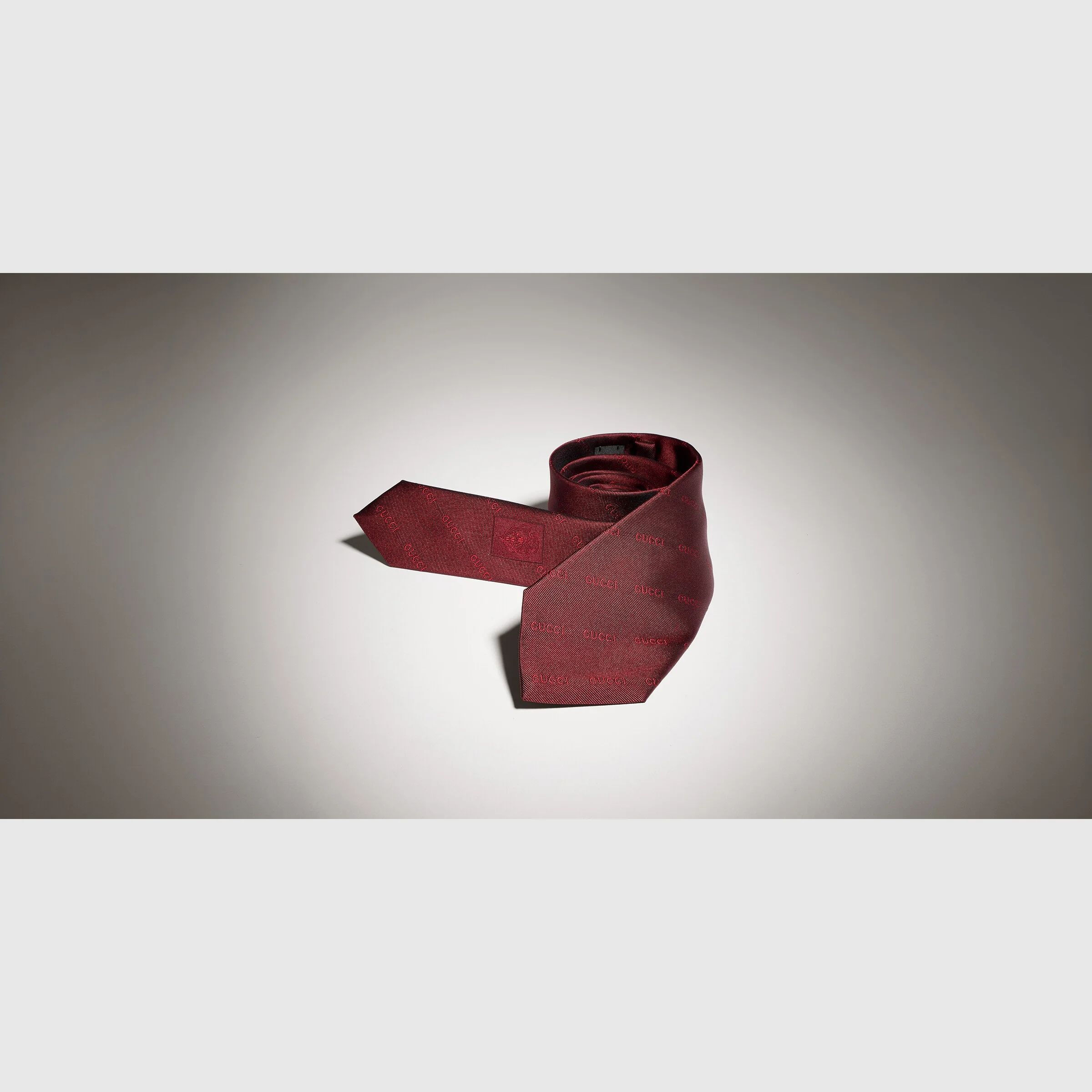 Gucci silk jacquard tie - 1