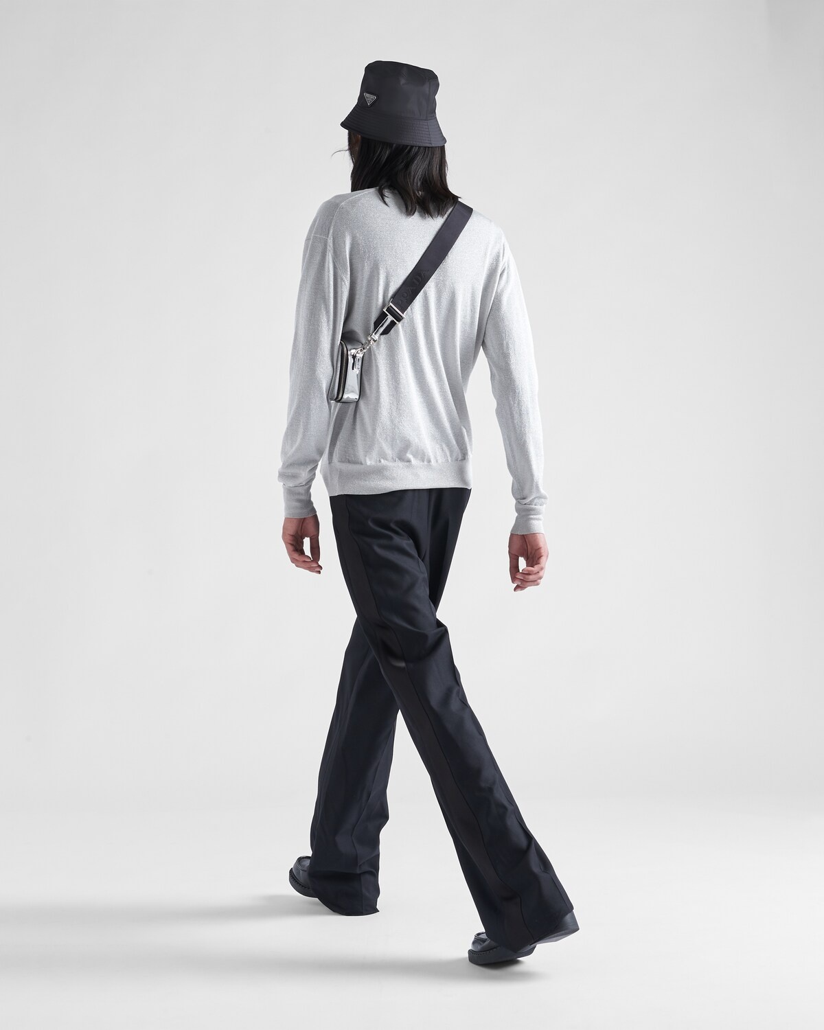 Silk V-neck sweater - 5