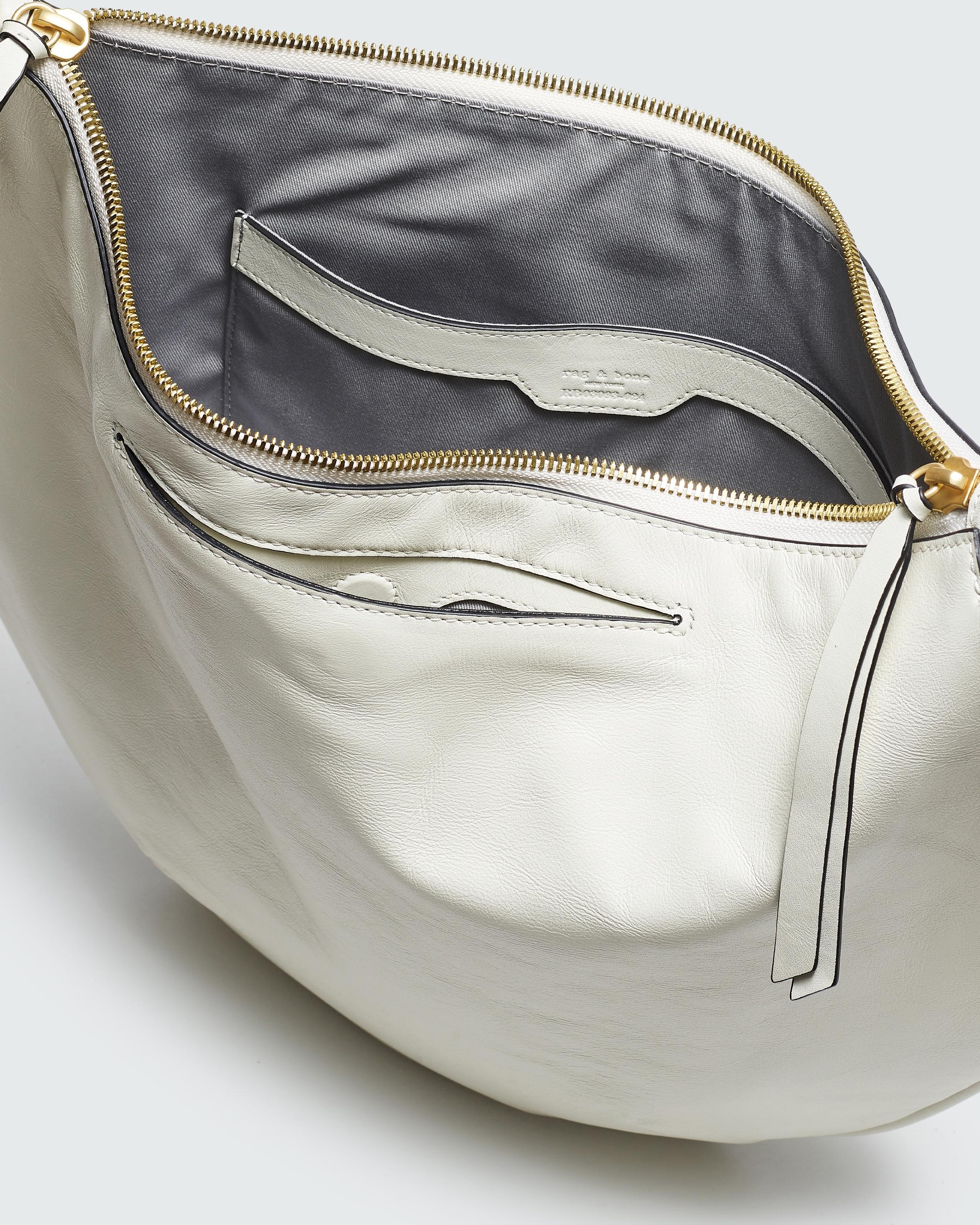 Spire Shoulder Bag - Leather
Medium Shoulder Bag - 7