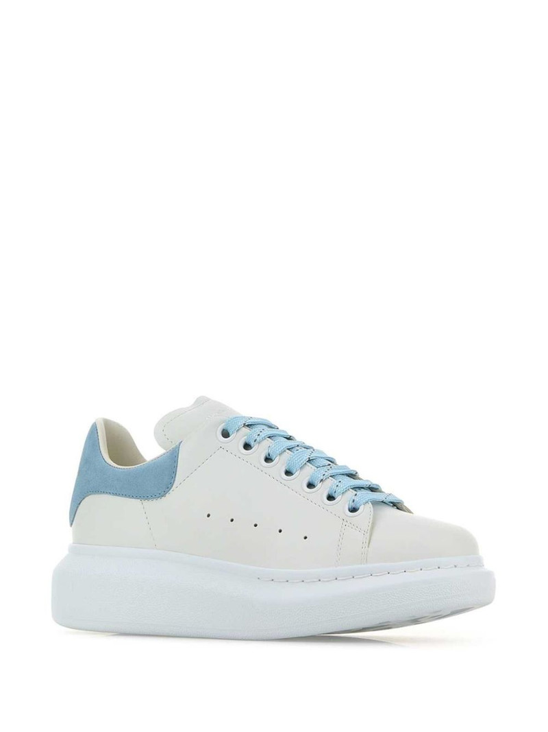 Alexander McQueen Oversized sneakers outlook