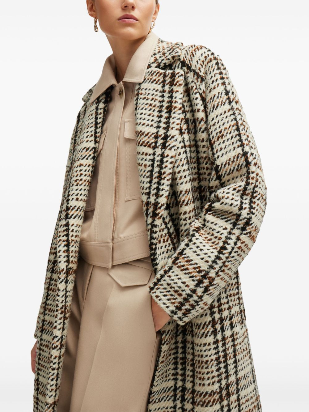 check-pattern coat - 7