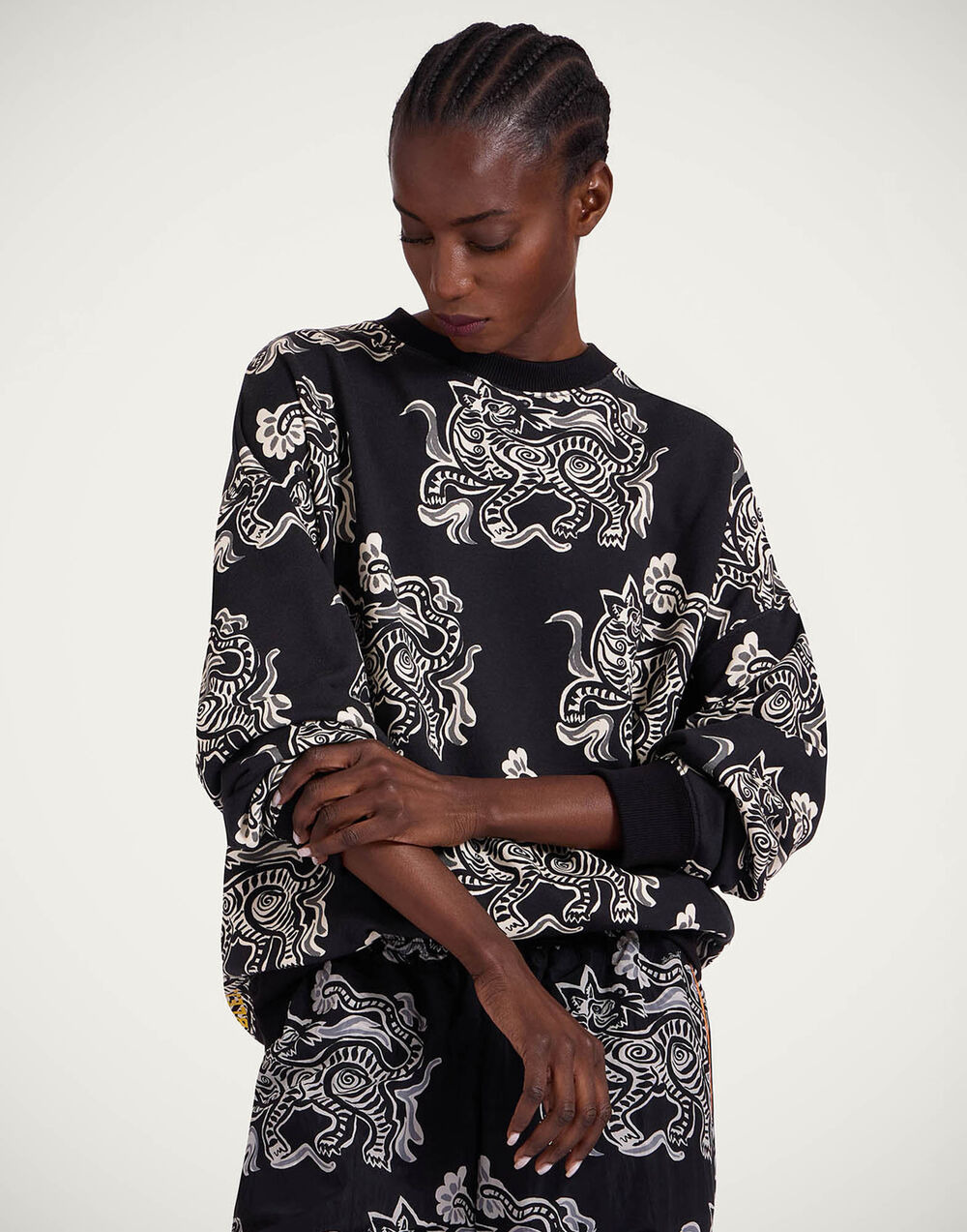Off Court Sweatshirt - 7
