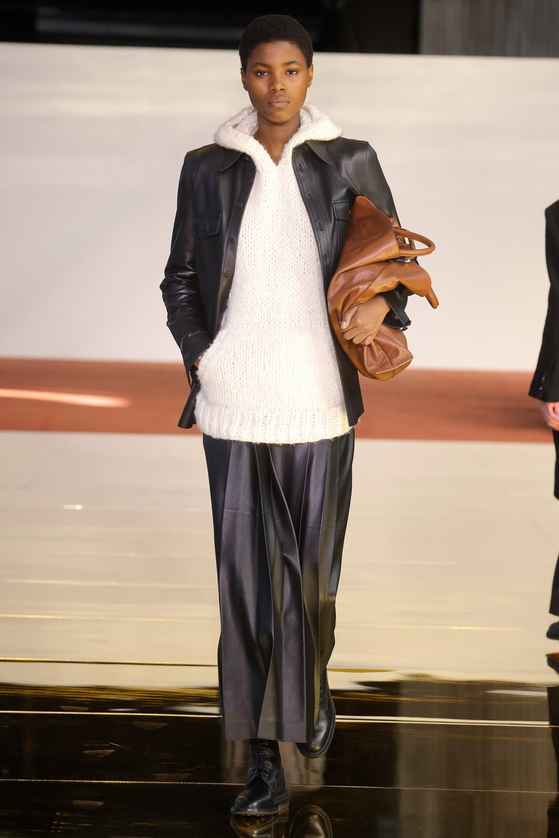 GABRIELA HEARST John Austin Top in Black Leather outlook