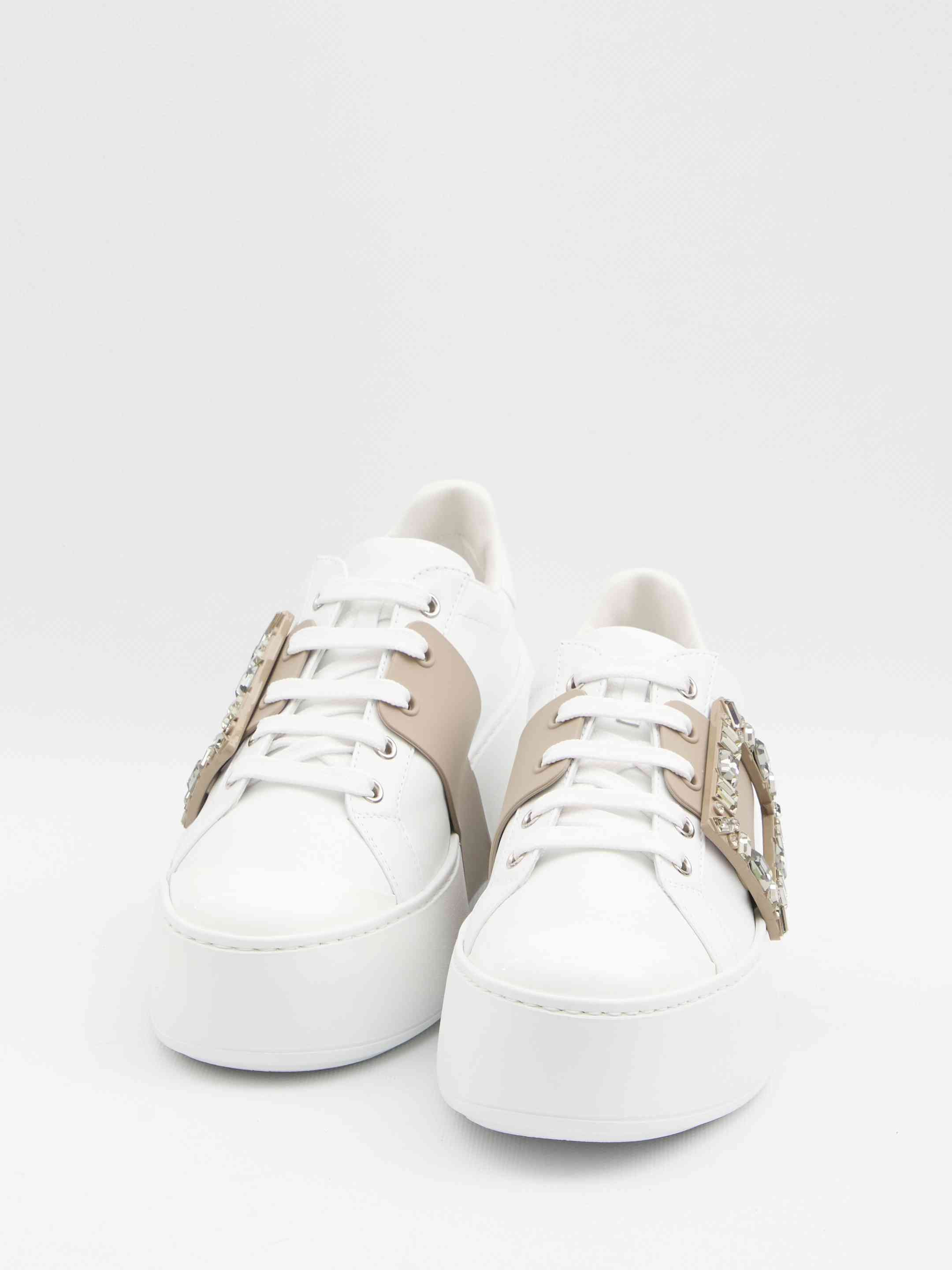 Roger Vivier Women Viv' Skate Sneakers In Leather




Chiedi A Chatgpt - 5