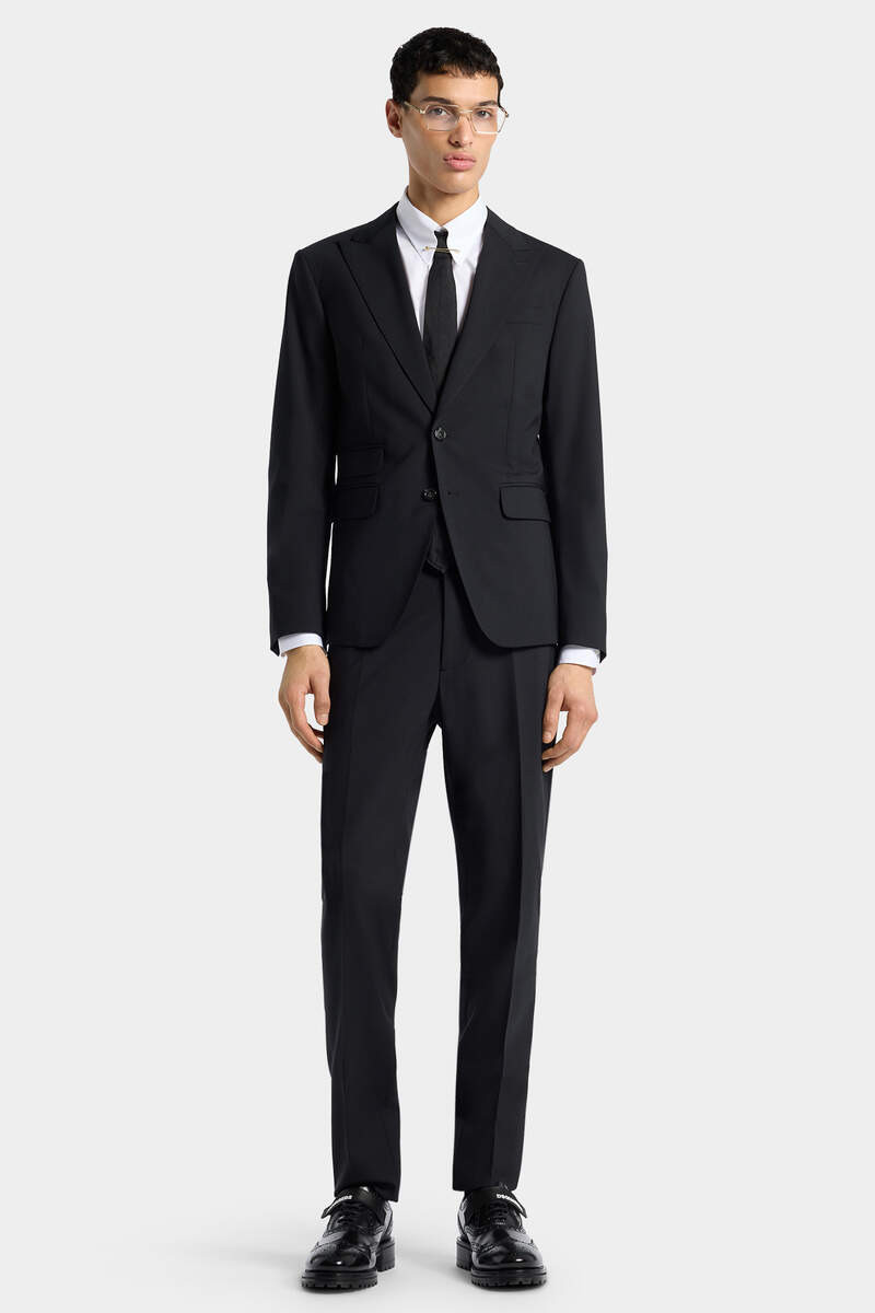 DSQUARED2 LONDON SUIT outlook