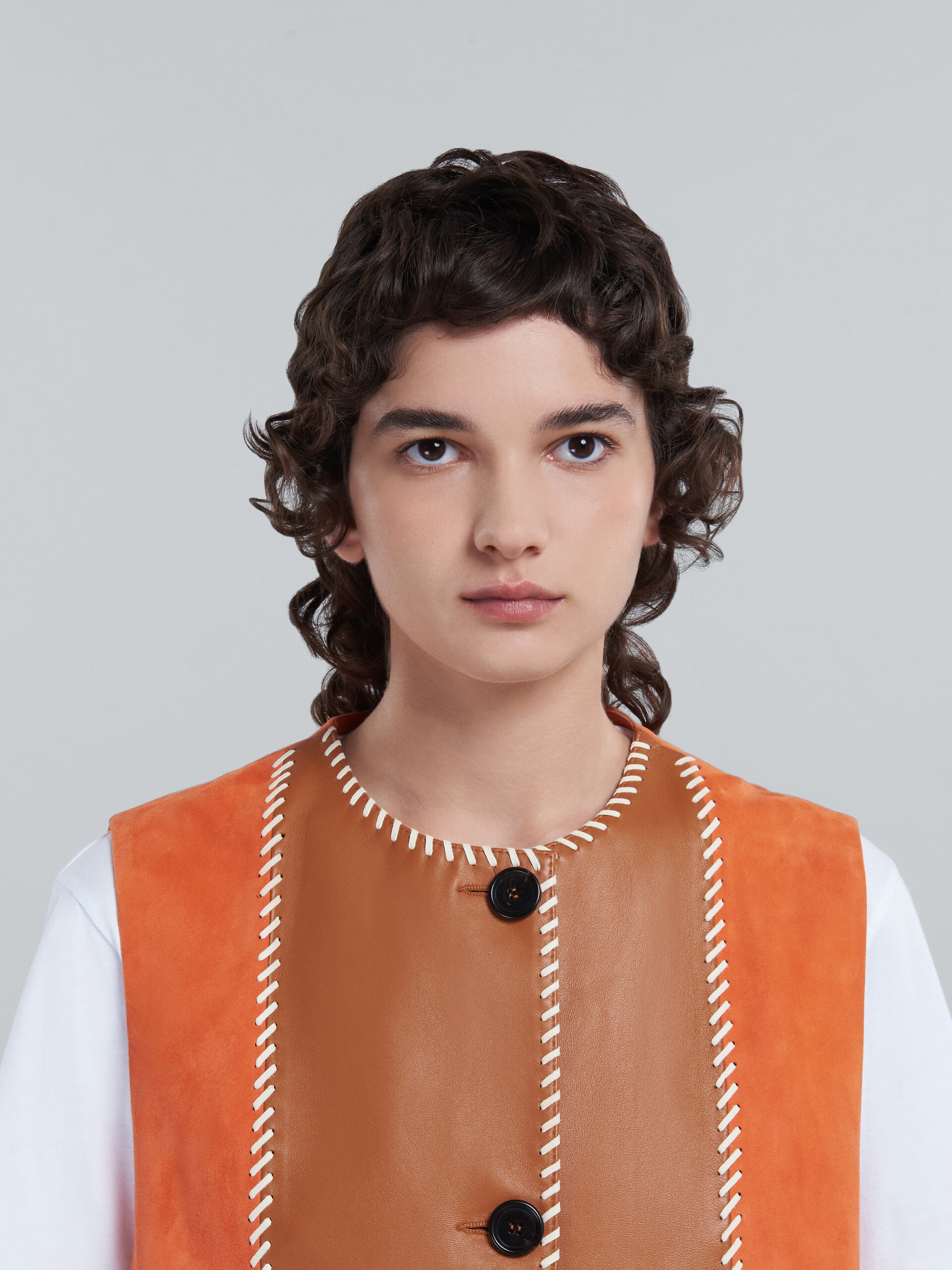 LONG VEST IN ORANGE SUEDE - 4