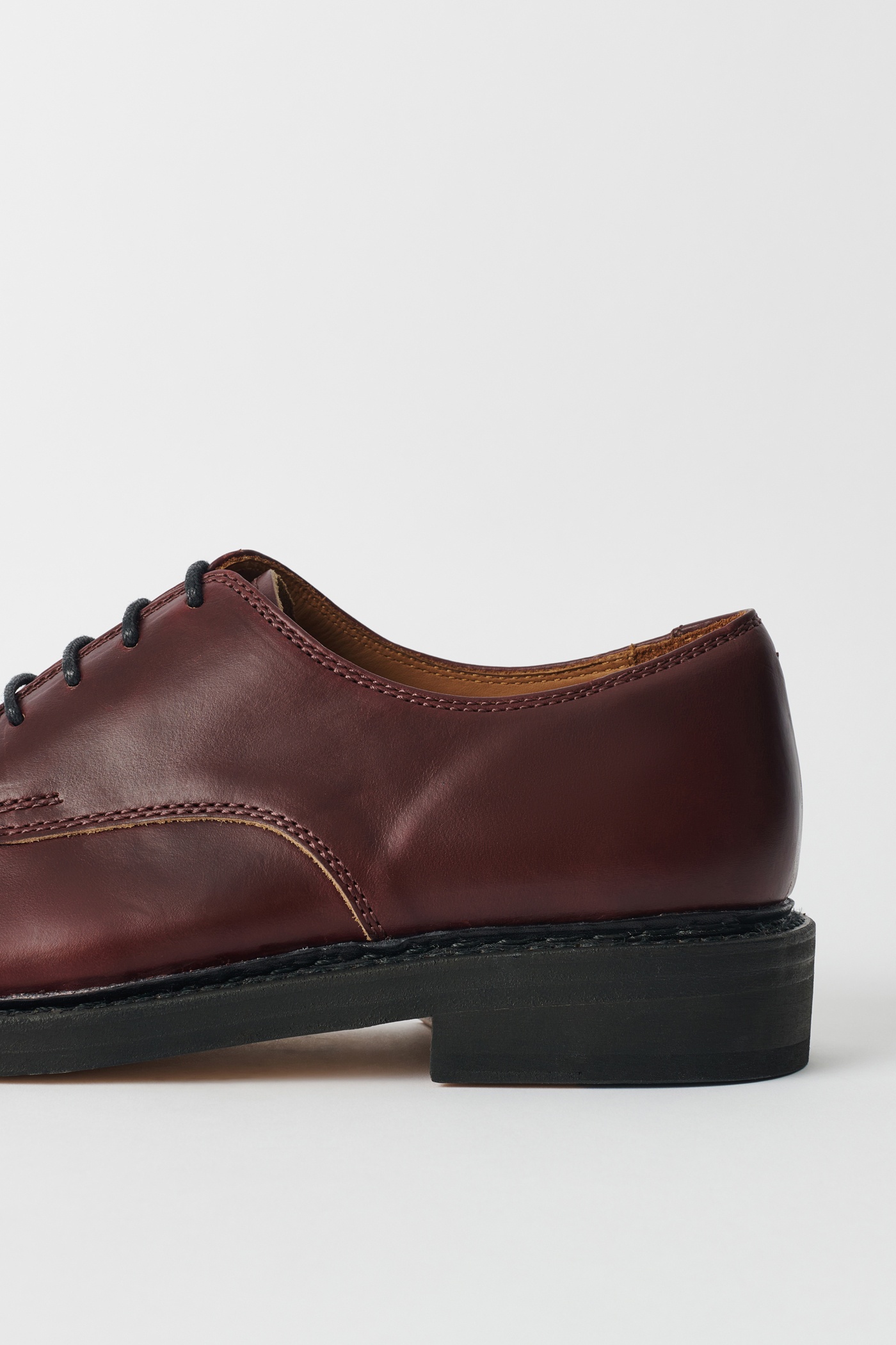 Uniform Parade Burgundy Chromexcel Leather - 3