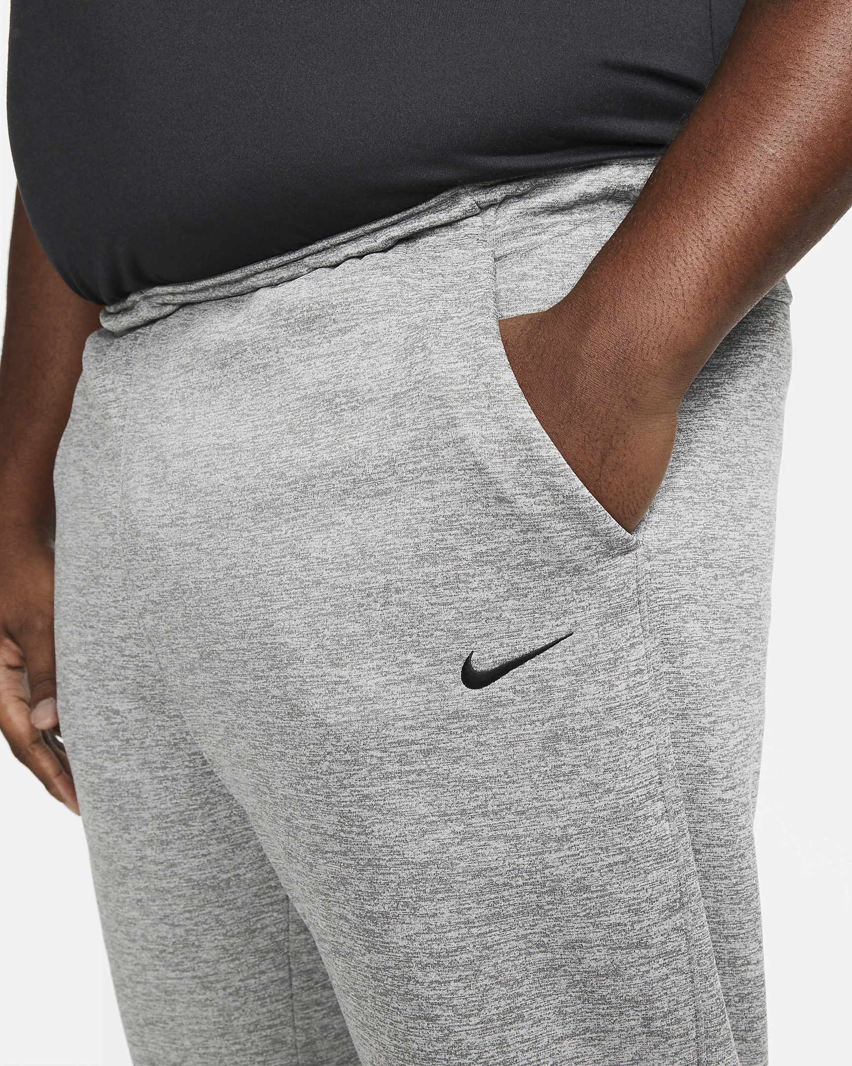 Nike Therma Men's Therma-FIT Tapered Fitness Pants - 10