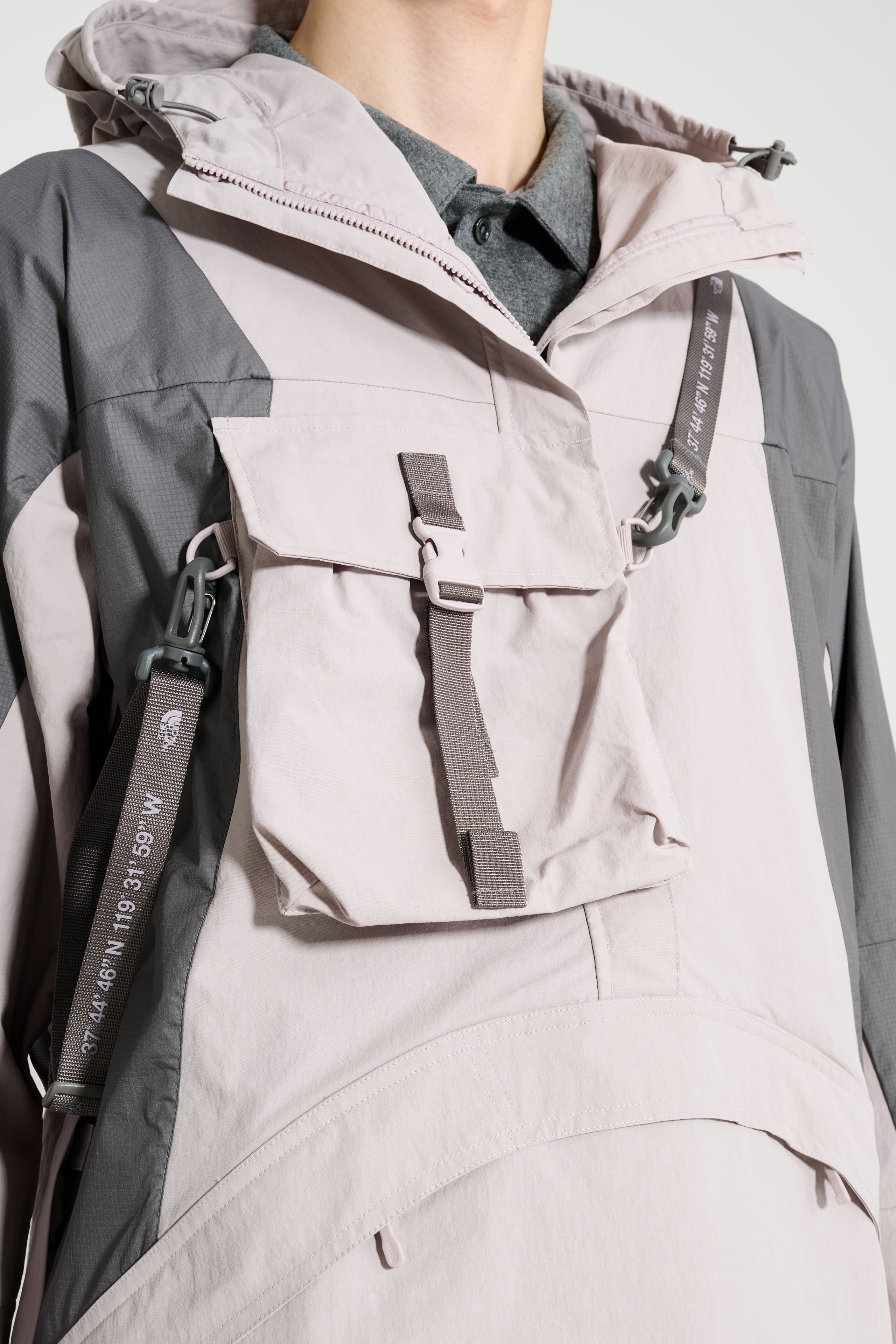 THE NORTH FACE LIGHTWEIGHT ANORAK JACKET MOONSTONE GREY / SMOKED PEARL - 5