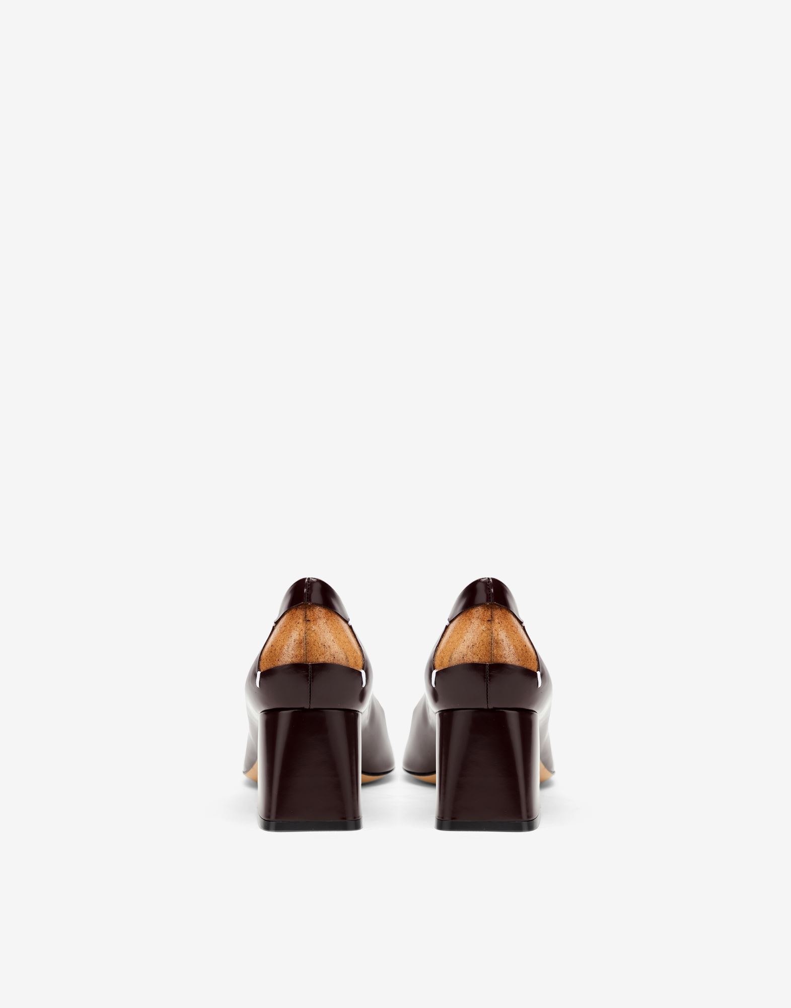 【MAISON MARGIELA】4 STITCH PUMPS Four Stitch leather court pumps in black - Maison Margiela