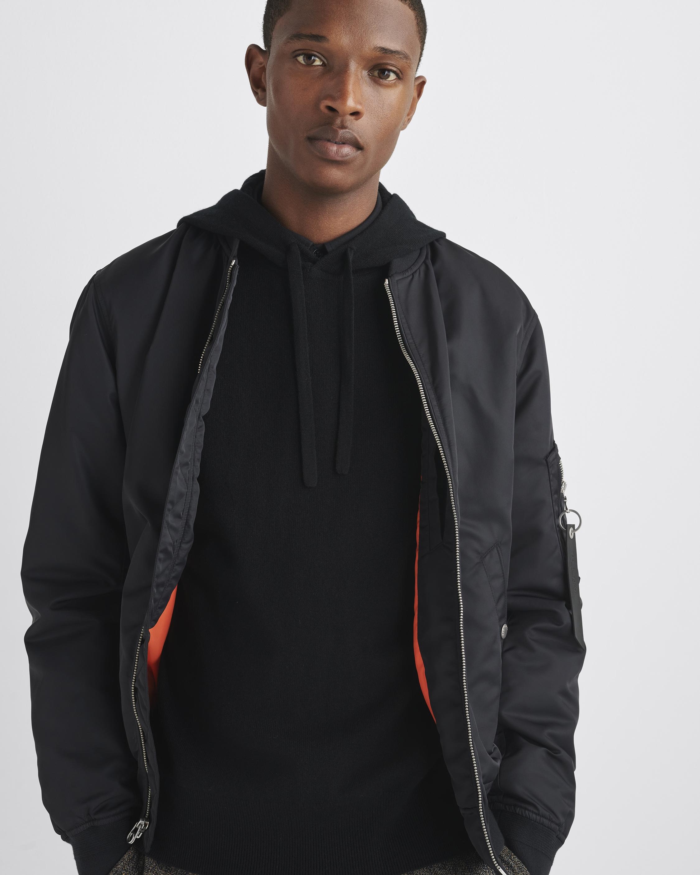Harding Cashmere Hoodie
Classic Fit - 6