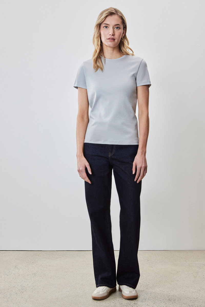 ROBERT BARAKETT The Barakett Women's Tee outlook