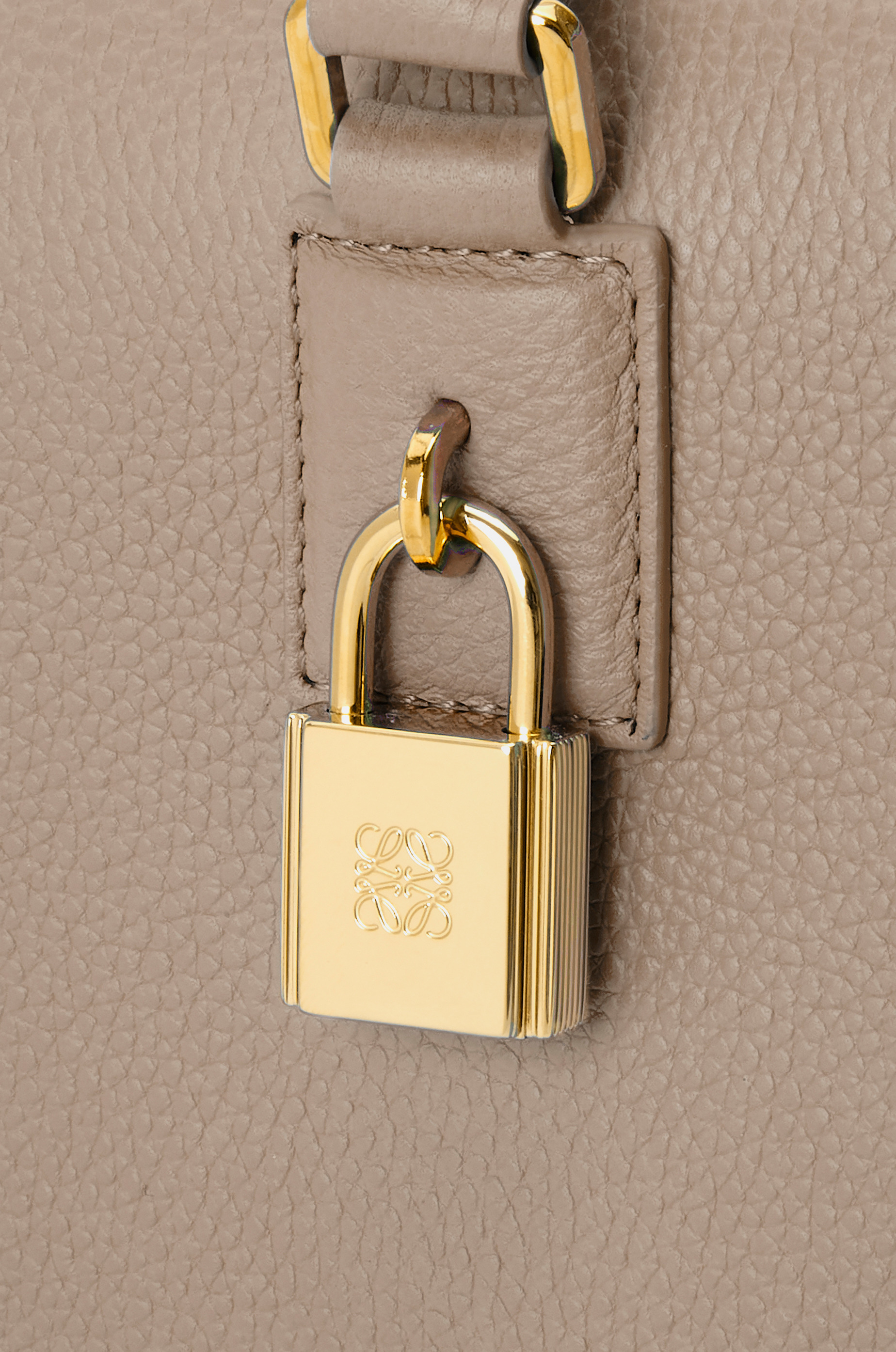 Amazona 28 bag in soft grained calfskin - 10