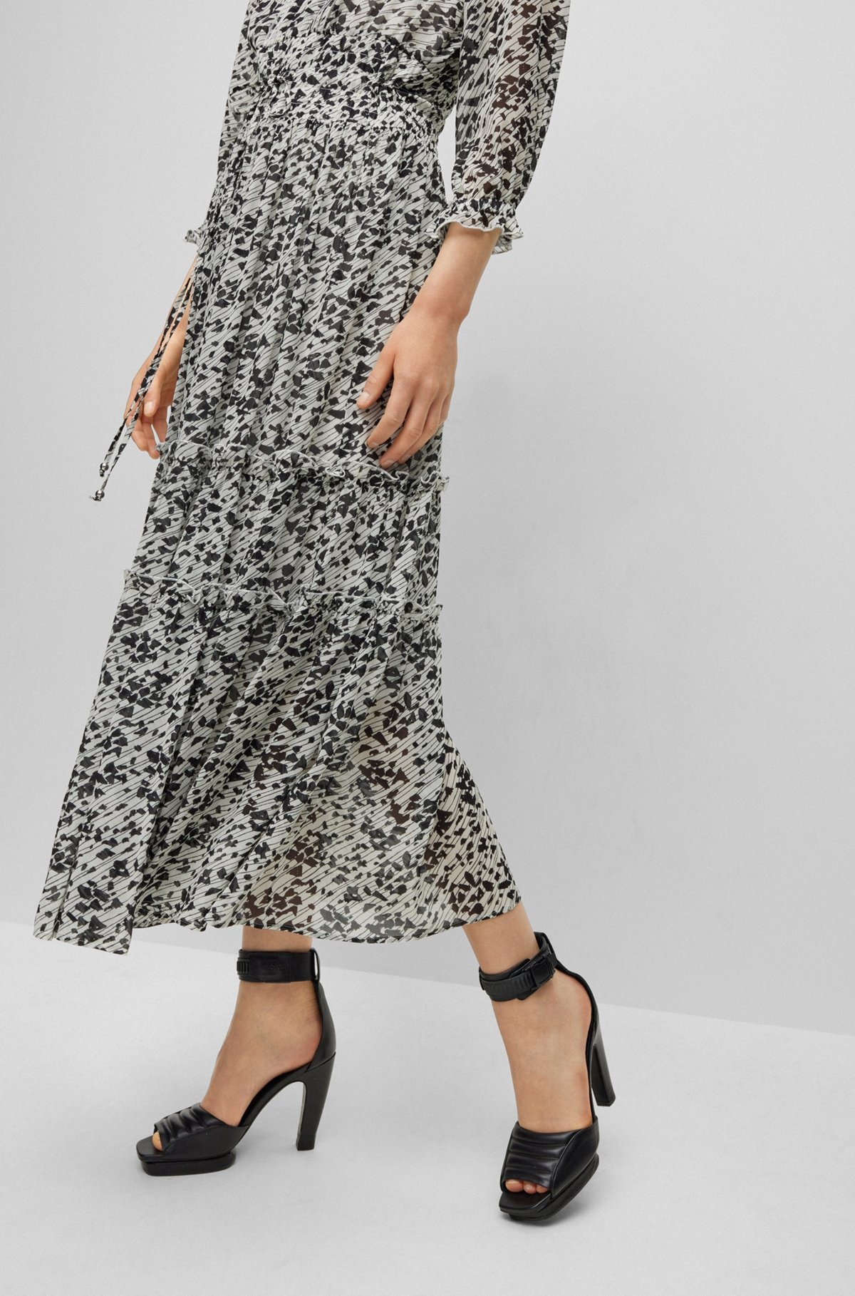 MAXI DRESS WITH SEASONAL PRINT AND V-NECKLINE - 6