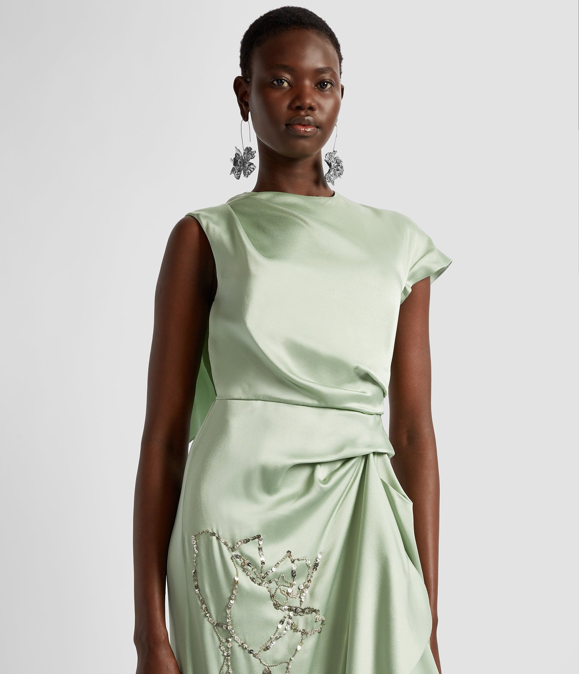 SHORT SLEEVE ASYMMETRIC GOWN - 5