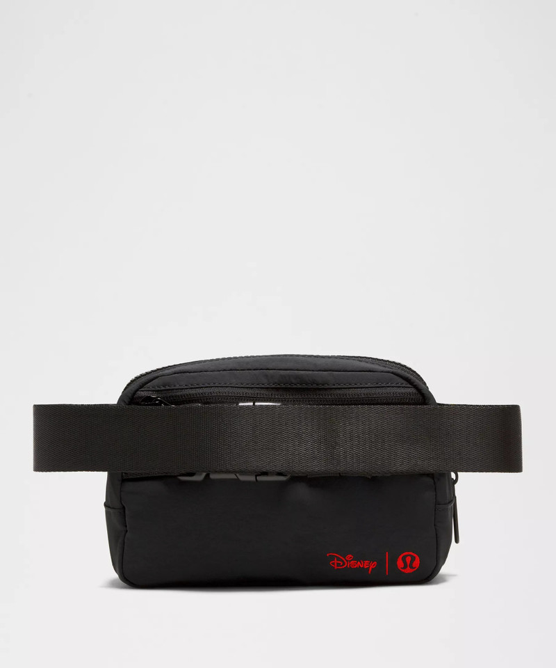 Disney x lululemon *Everywhere Belt Bag 1L Mickey Outline Graphic 3