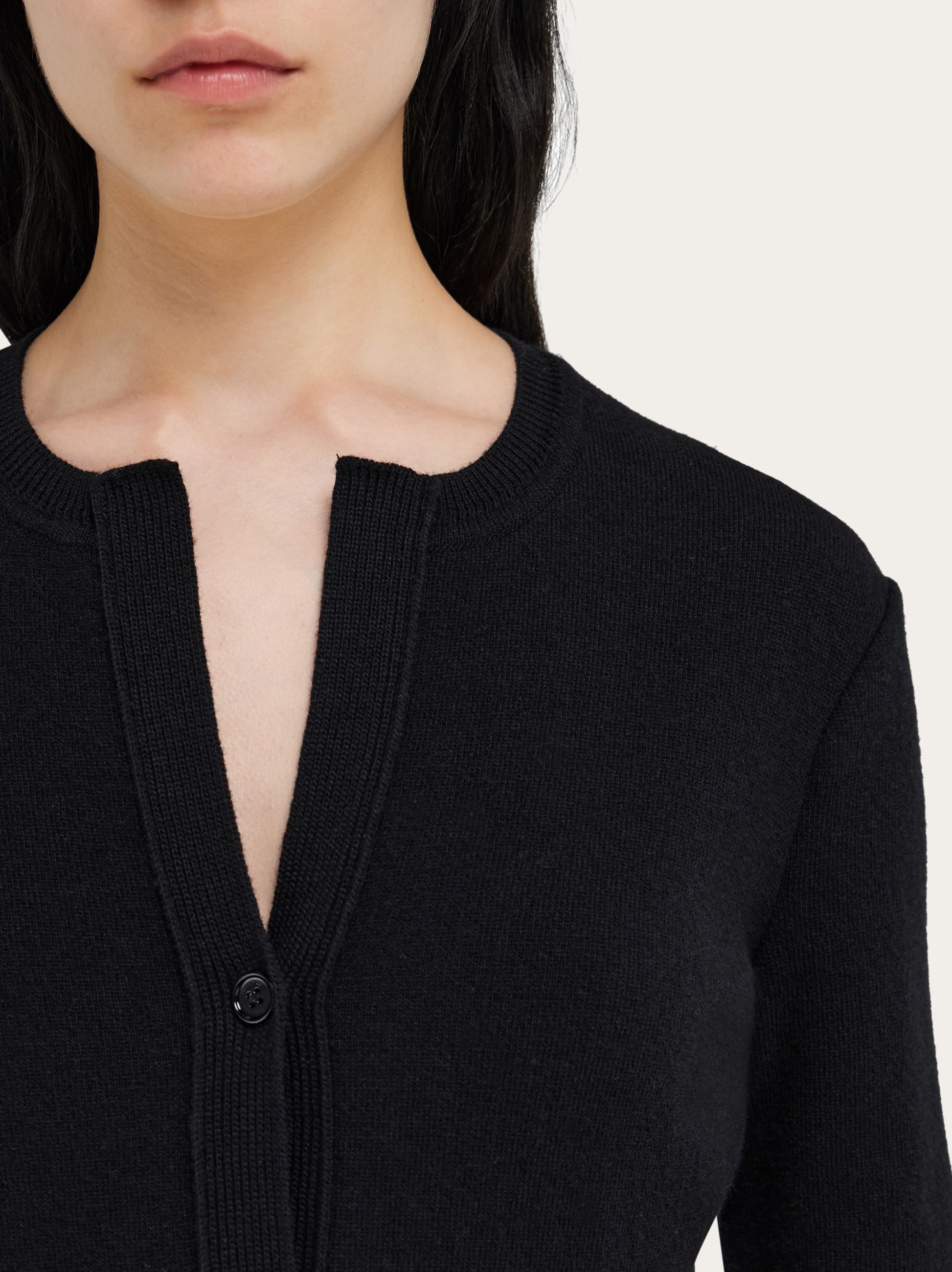 Pure wool cardigan with leather belt - 5