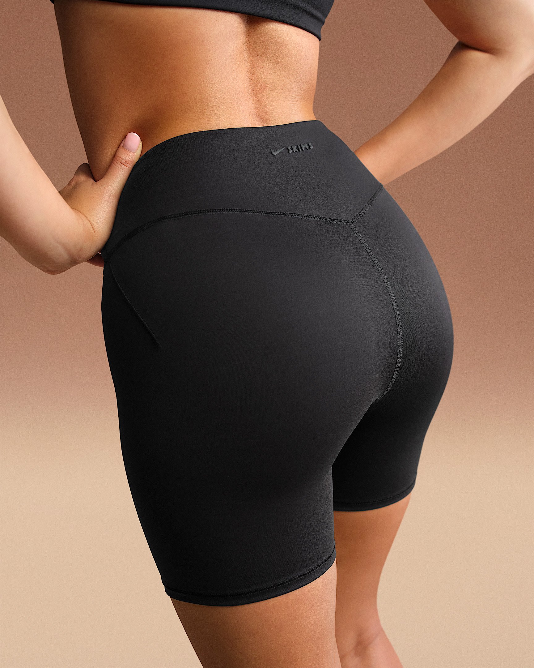 NikeSKIMS Matte Women's High-Waisted 5" Biker Shorts - 3