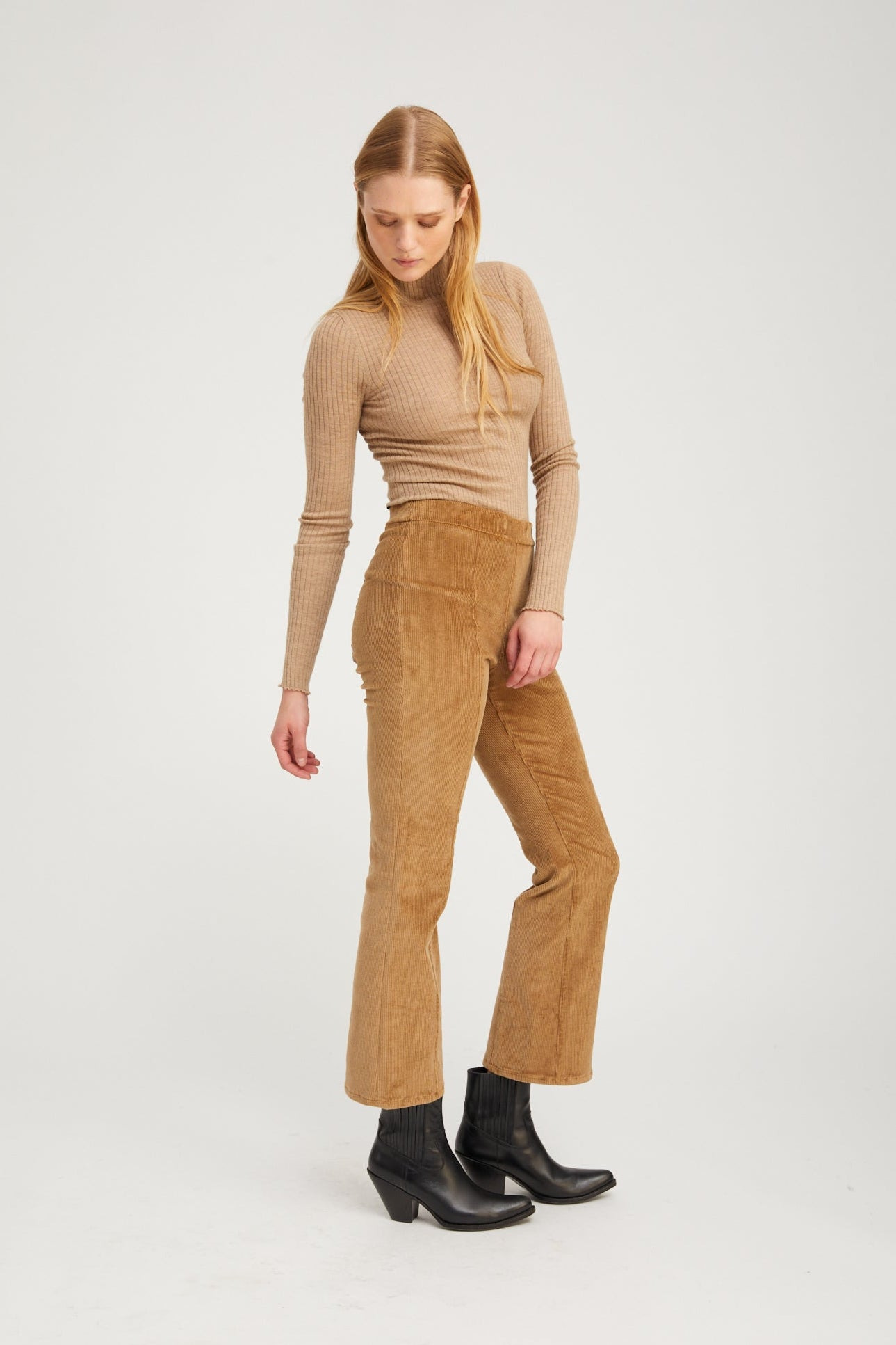 SEPIA CORDUROY ANKLE FLARE WITH PRINCESS SEAMS - 3