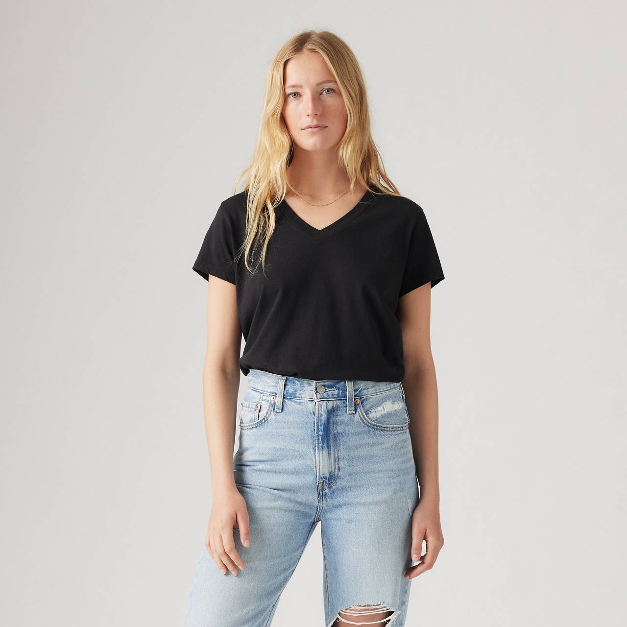 BOXY V-NECK T-SHIRT - 1