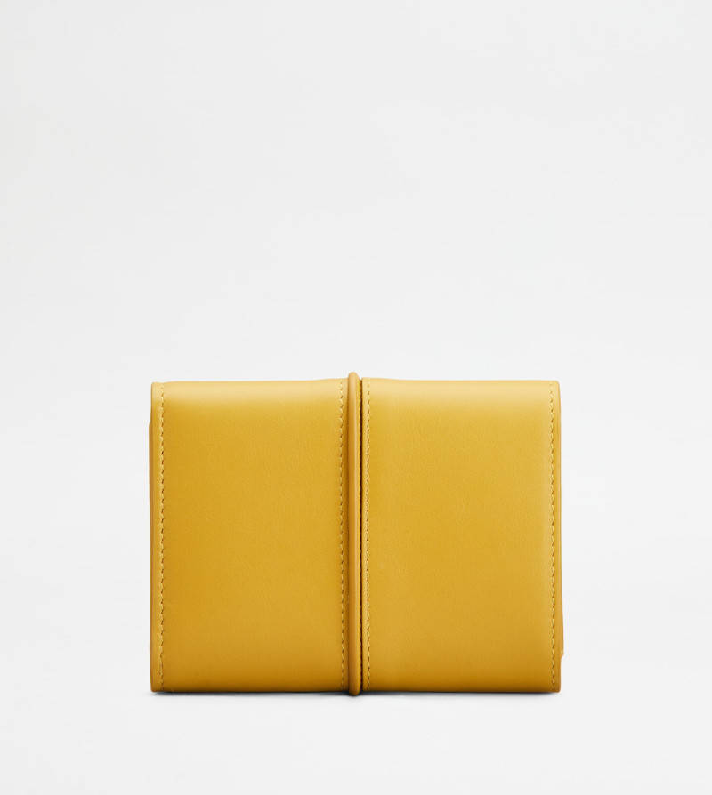 T TIMELESS WALLET IN LEATHER - YELLOW 3