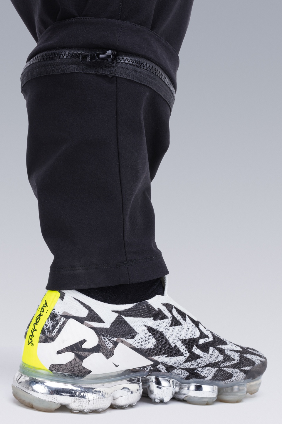R　ACRONYM p30a-dskr サイズXS ACRONYM P30A-DSKR-BKS Schoeller® Dryskin™ Ultrawide Drawcord