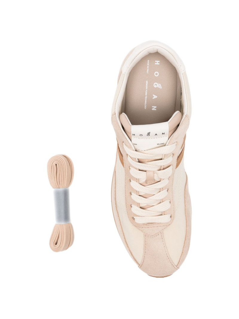 logo sneakers 4